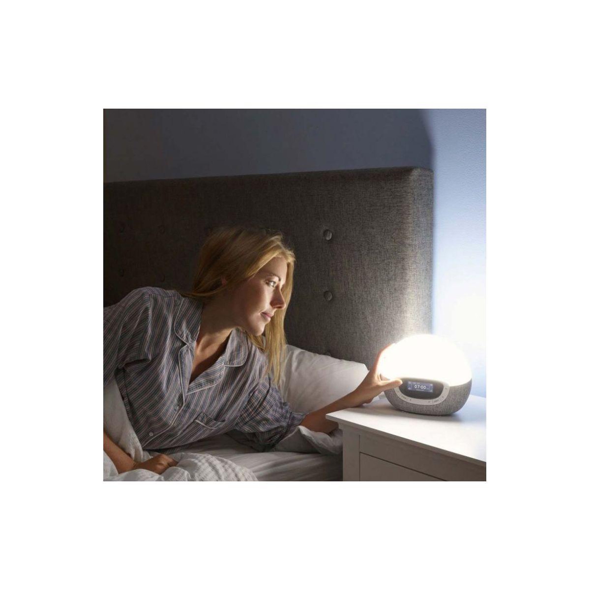 Voir la diapositive 4 : LUMIE Simulateur d'aube Bodyclock Shine 300