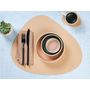 Voir la diapositive 5 : BJORN Set de table curve réversible - 6 pièces - Cuir recyclé rose pâle et vert pâle