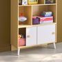 Voir la diapositive 3 : SWEEEK Bibliothèque enfant 2 portes. étagères