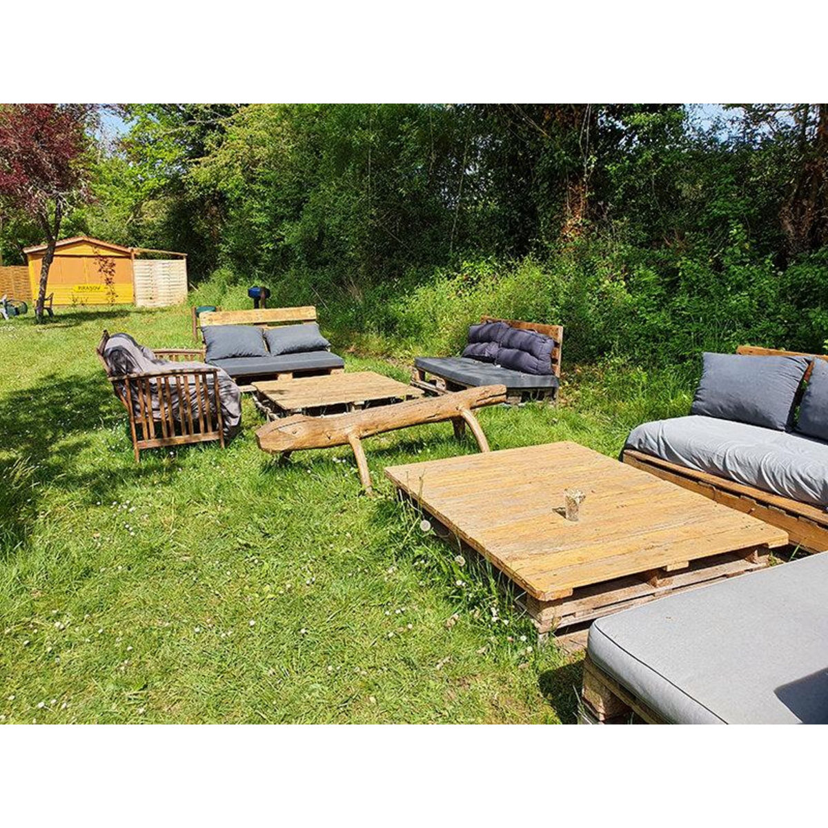 Smartbox Séjour insolite de 2 jours dans une tente suspendue près de Montluçon - Coffret Cadeau Séjour