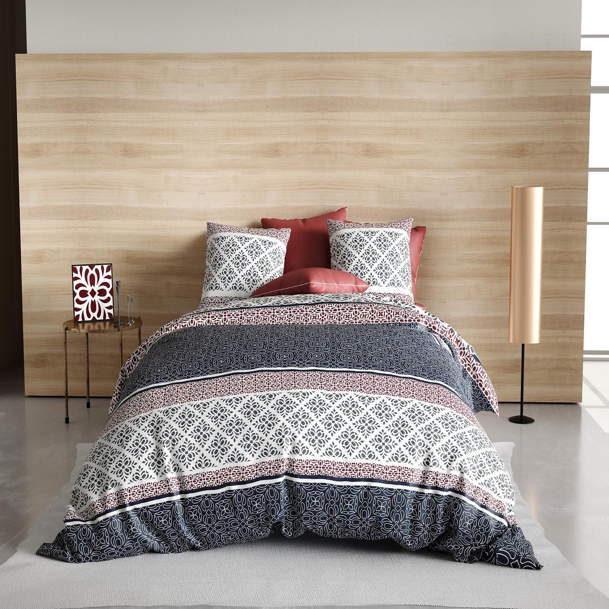 Les Ateliers du Linge Parure de housse de couette 100%coton 57fils sergio. Coloris disponibles : Bleu