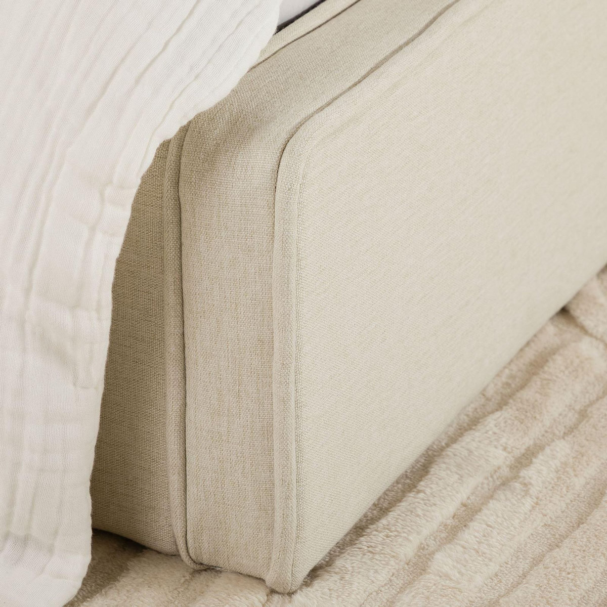IDIMEX Lit simple BELARTI 90 x 190 cm rembourré, revêtement en tissu