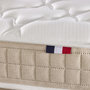 Voir la diapositive 5 : IDLITERIE Matelas latex ESSENTIEL : confort ferme et soutien précis 3 zones