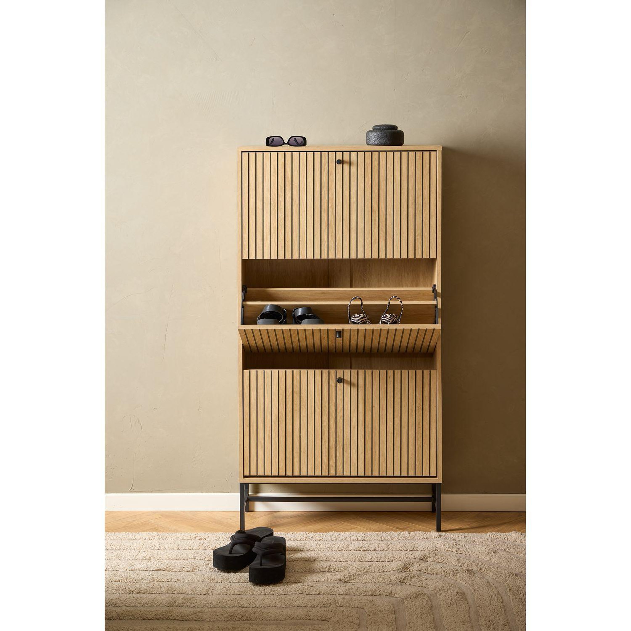 Voir la diapositive 3 : TOILINUX Meuble à chaussures 3 portes effet tasseaux baïkal - beige