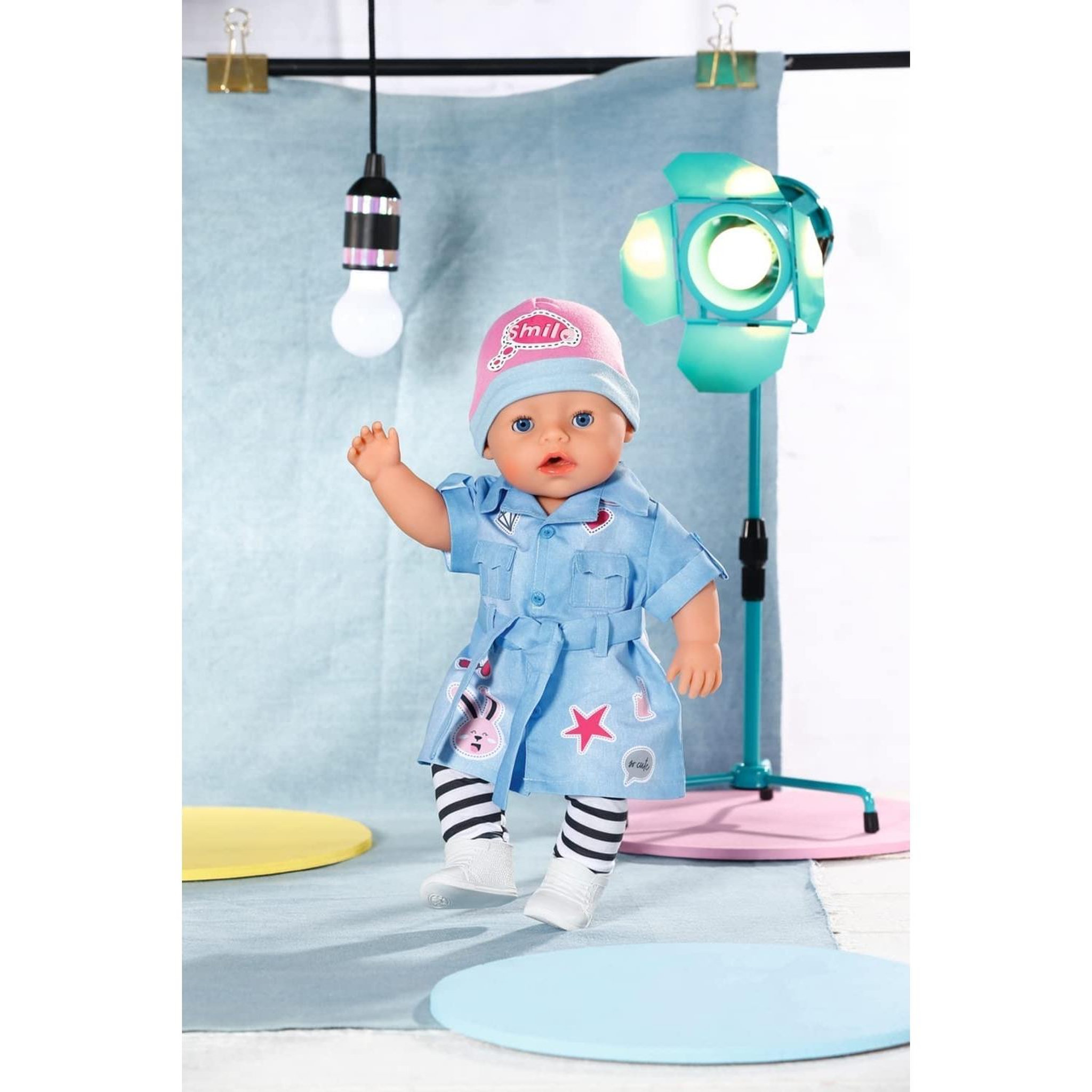 Voir la diapositive 2 : Zapf Creation Baby born Deluxe Robe en Jean pour poupée de 43 cm