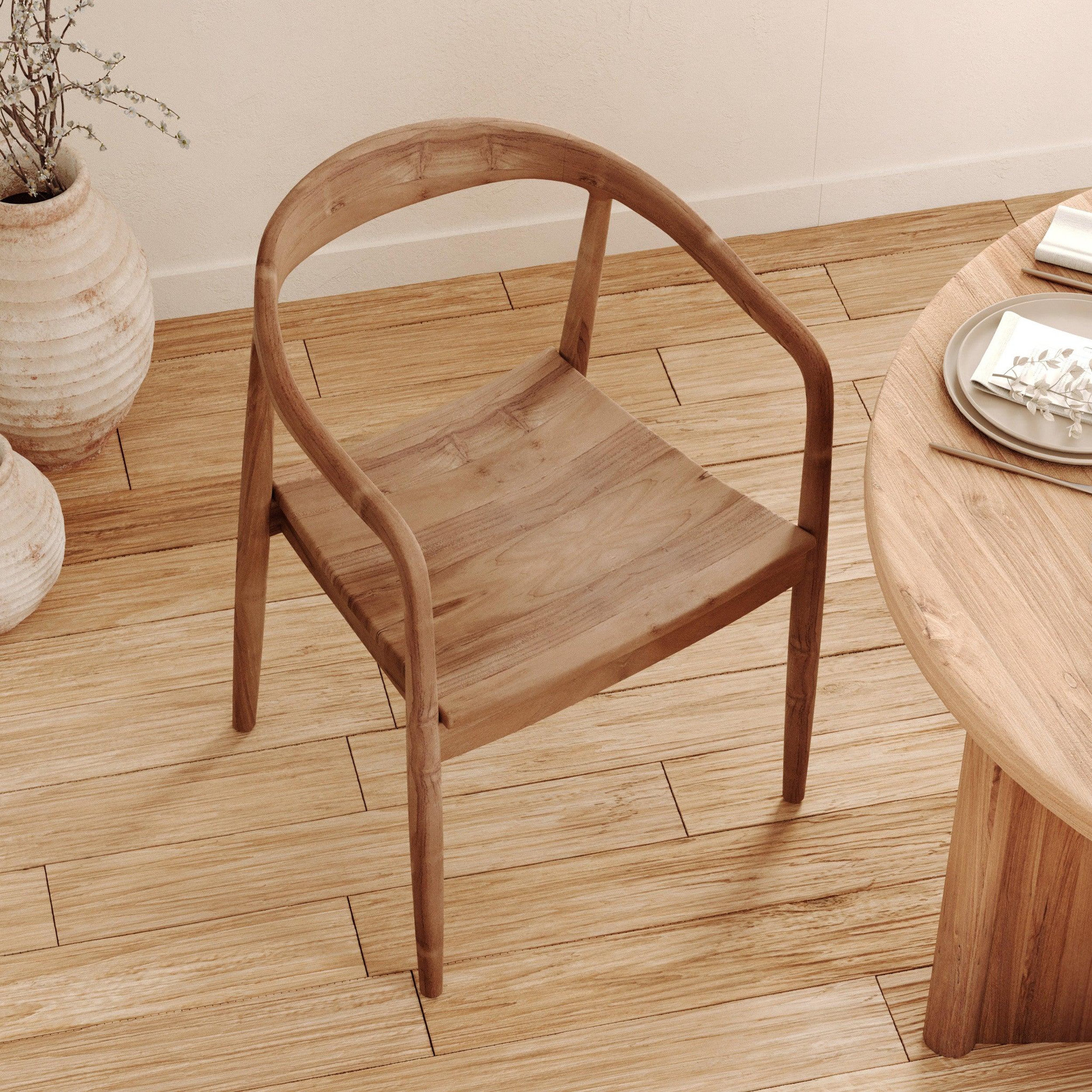 Voir la diapositive 6 : MAISON PAVANE Chaise en bois de teck biseauté-lombok
