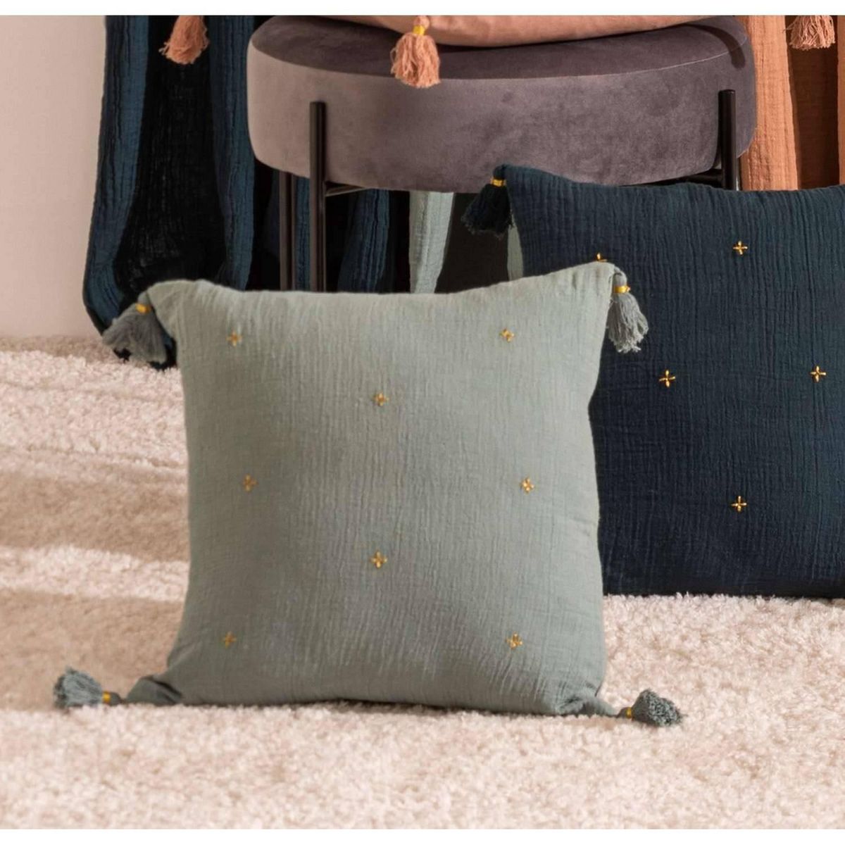 ATMOSPHERA Lot de 2 coussins de chaise brodés rectangulaires Starke - 40 x 40 cm - Céladon