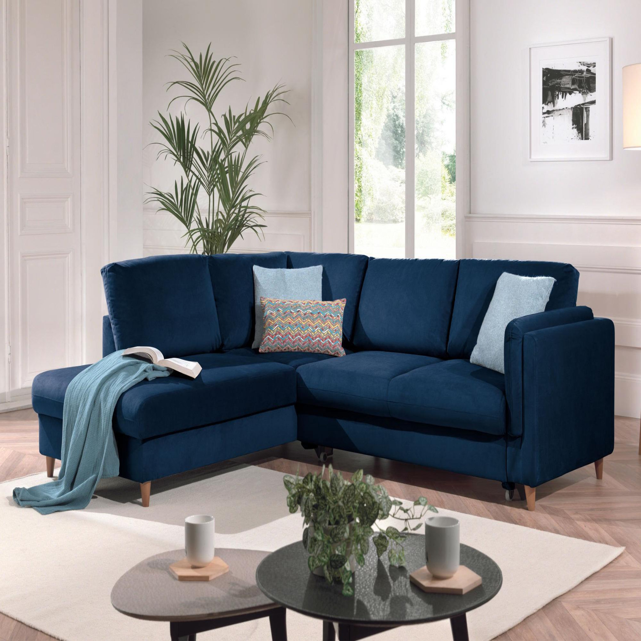 LISA DESIGN Brooke - canapé d'angle gauche - convertible - 5 places - en velours. Coloris disponibles : Beige, Vert, Bleu, Jaune, Orange, Gris, Rose