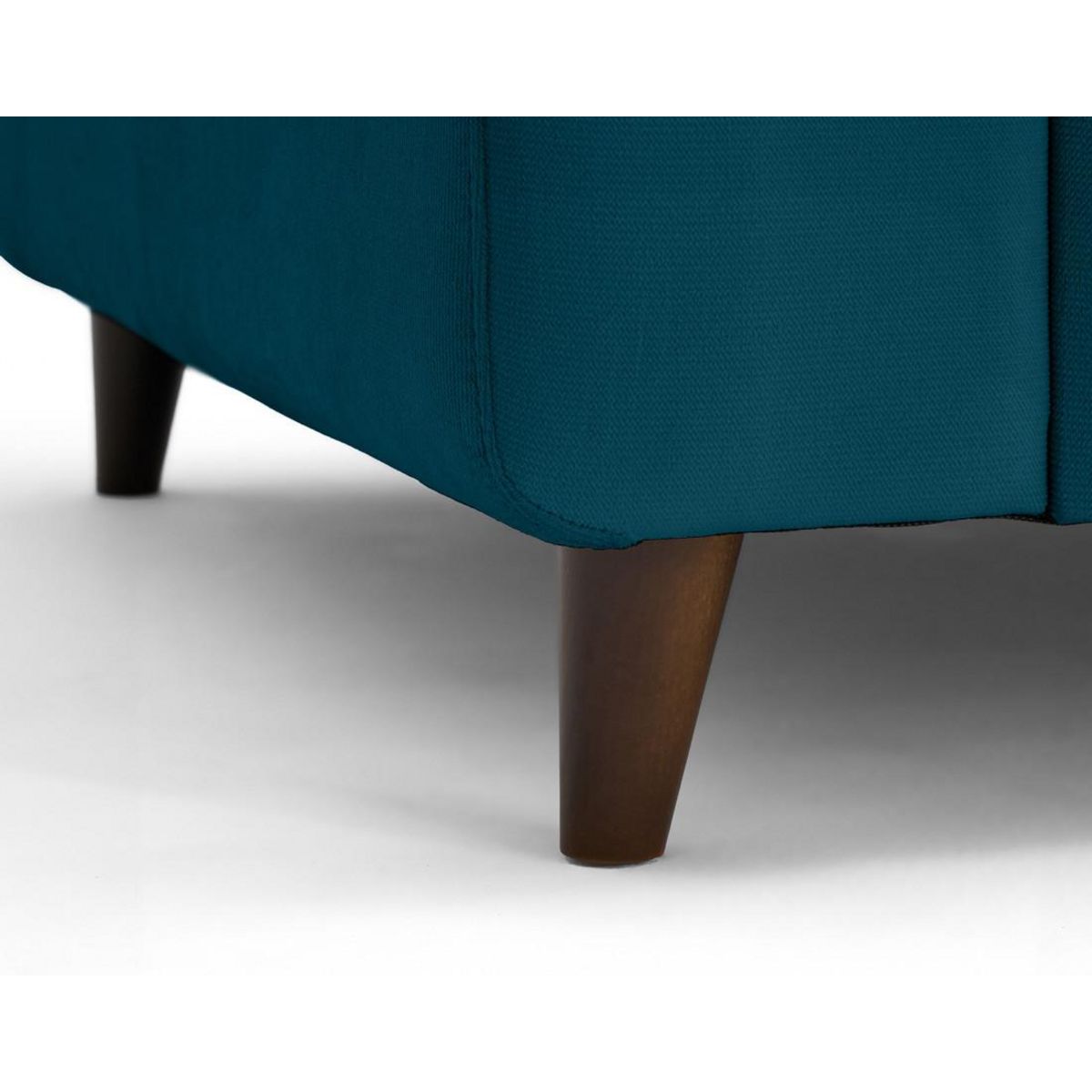 LISA DESIGN Brooke - fauteuil en velours pieds en bois