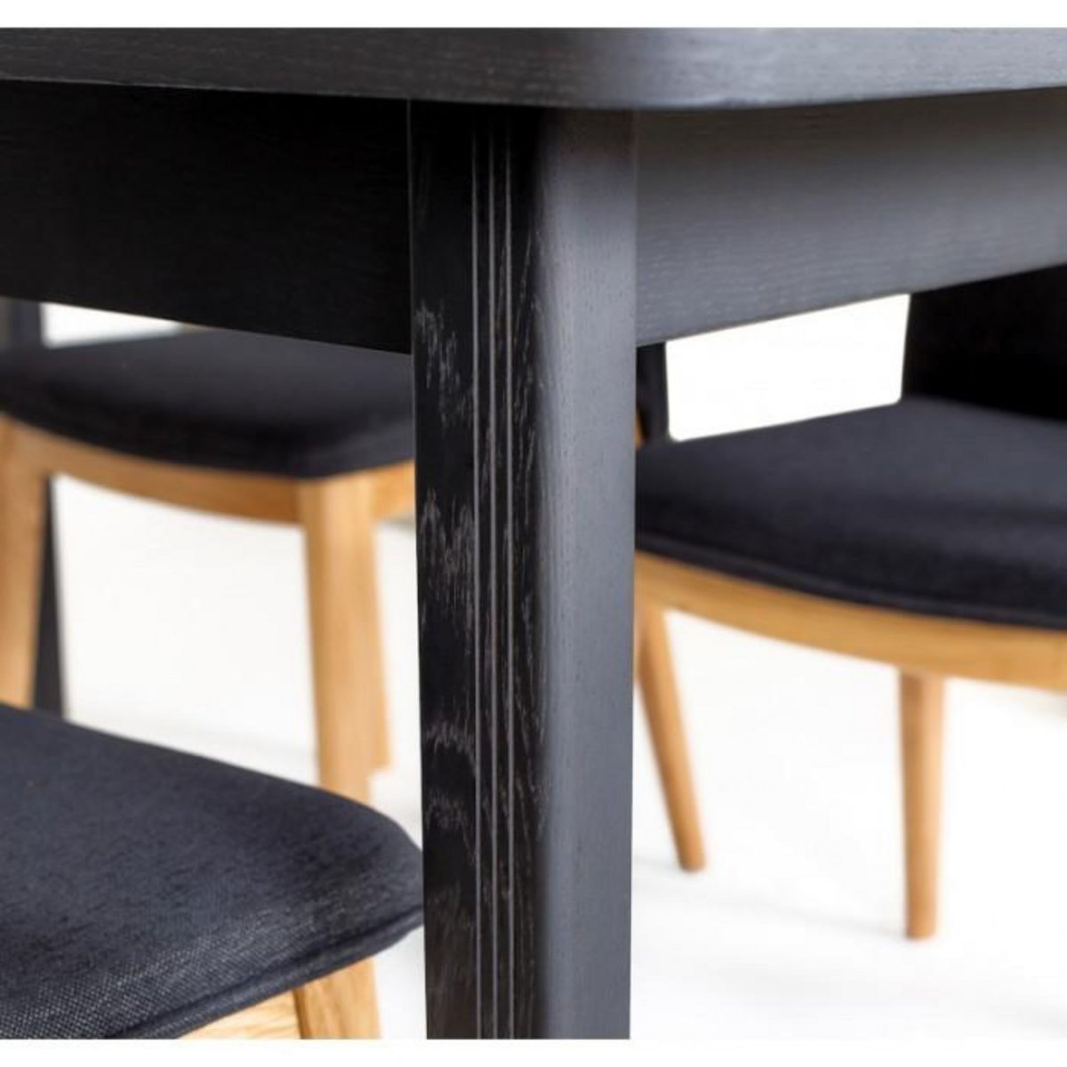 Paris Prix Table à Manger Design  Skagen  140cm Noir