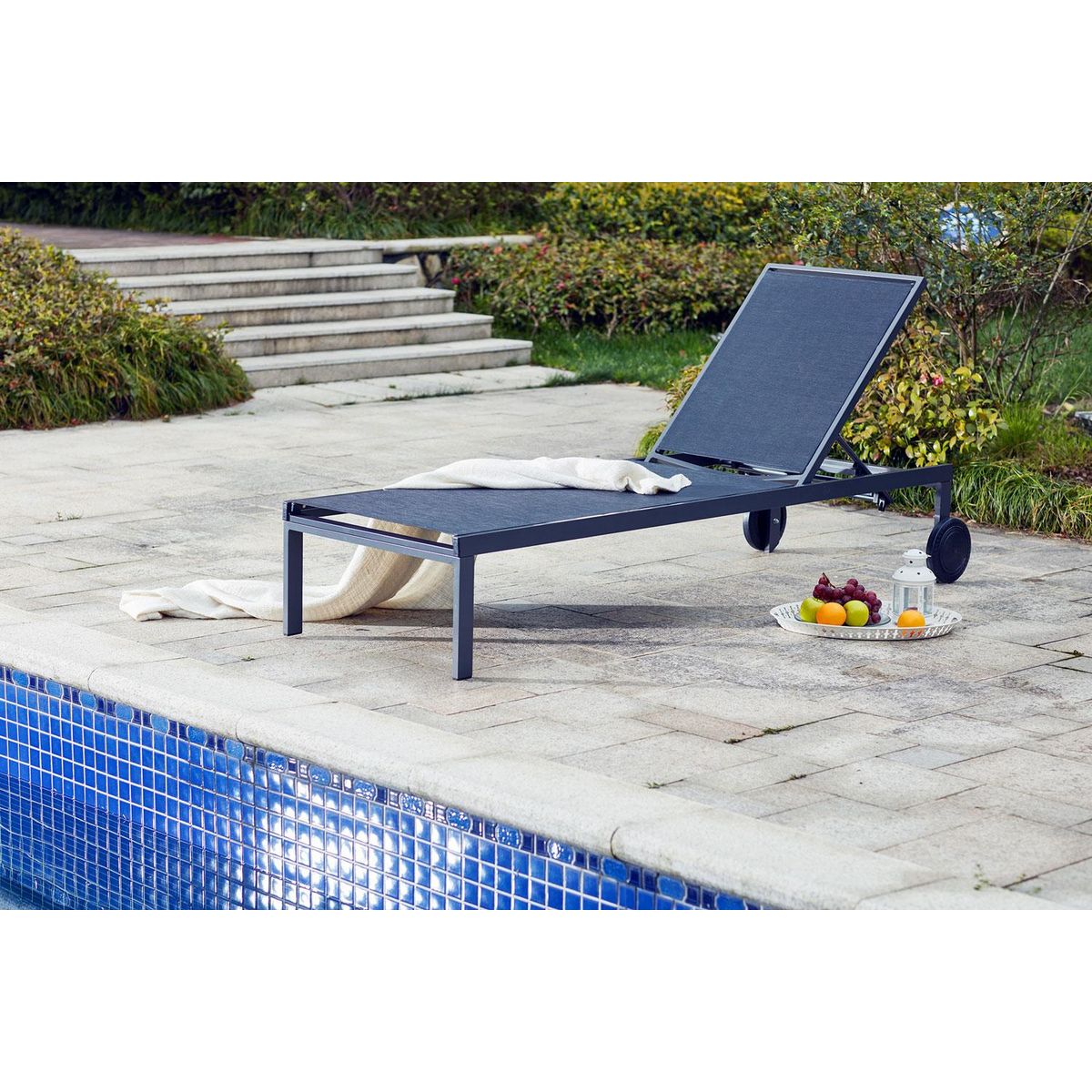 CONCEPT USINE Lot de 2 transats inclinables avec roulettes en aluminium noir CUBA