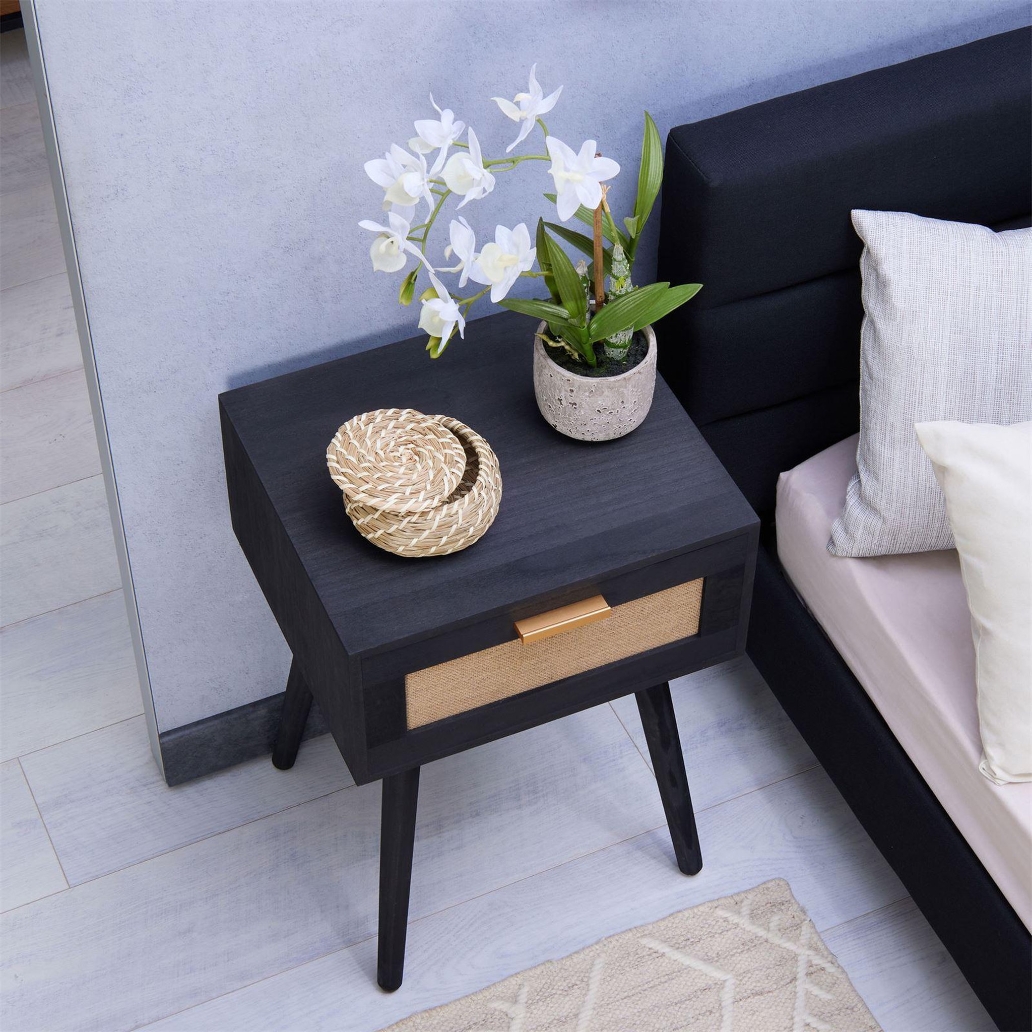 Voir la diapositive 5 : IDIMEX Table de chevet kiran 1 tiroir, en bois et lin