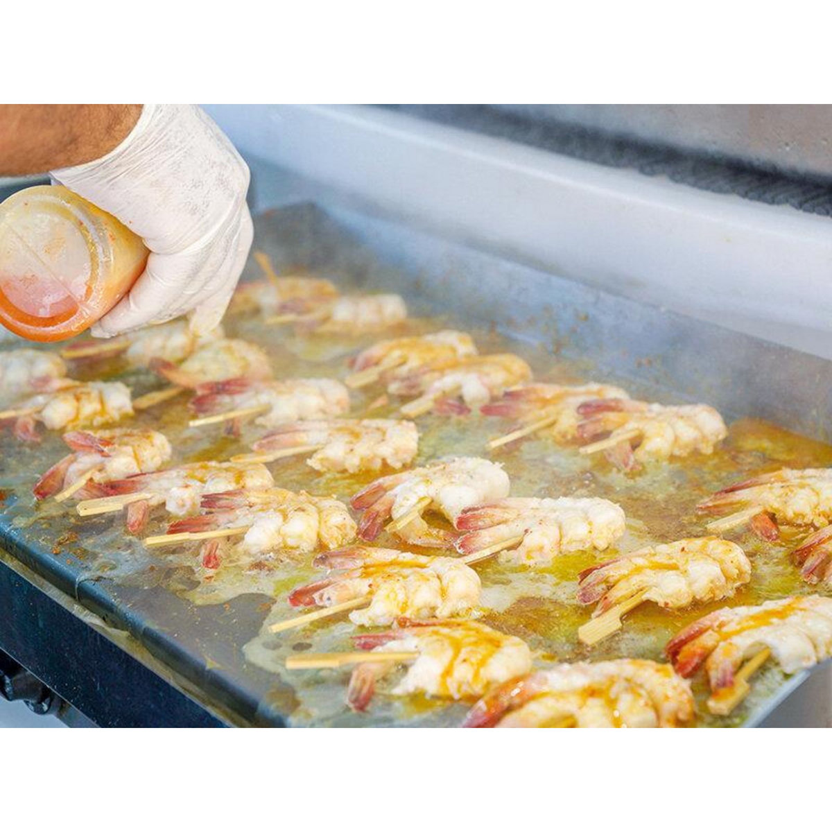 Smartbox Croisière festive en catamaran pour 2 avec DJ et dîner 3 plats près de la Grande-Motte - Coffret Cadeau Sport & Aventure