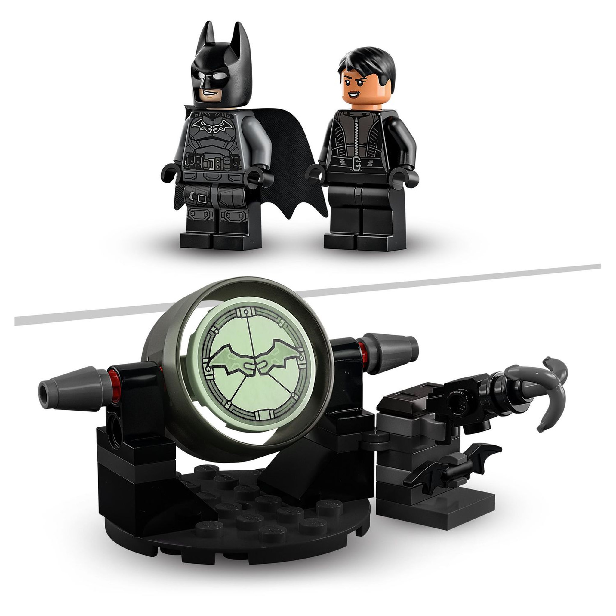 Voir la diapositive 6 : LEGO DC 796179 La course poursuite de Batman et Selina Kyle 