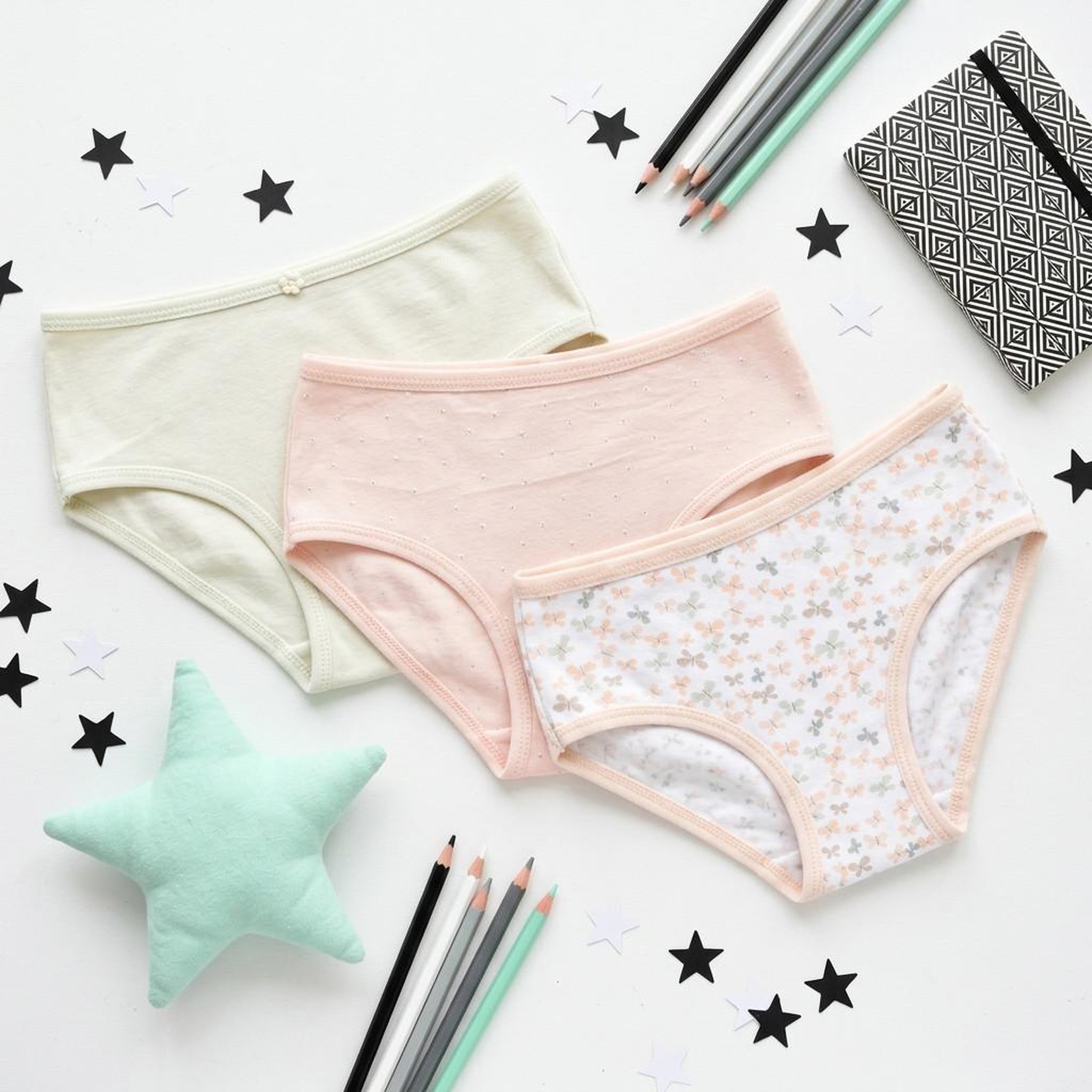 Voir la diapositive 2 : OZABI OZABI Pack Culottes Fille Coton - Lot de 6