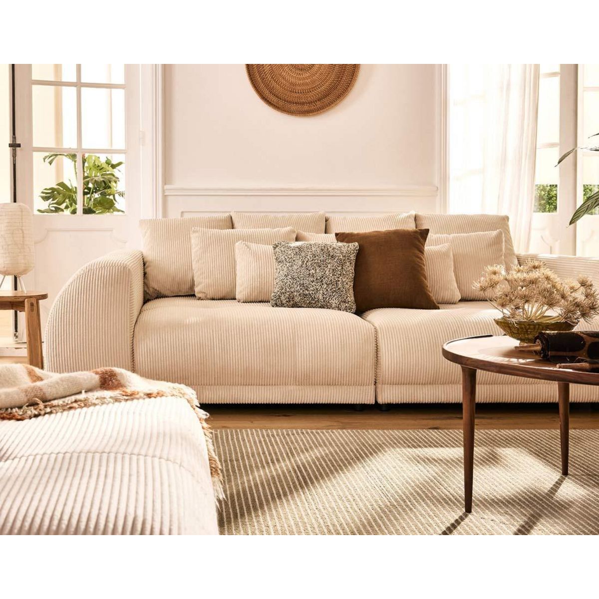 LISA DESIGN Amadora - canapé droit 4 places en velours côtelé