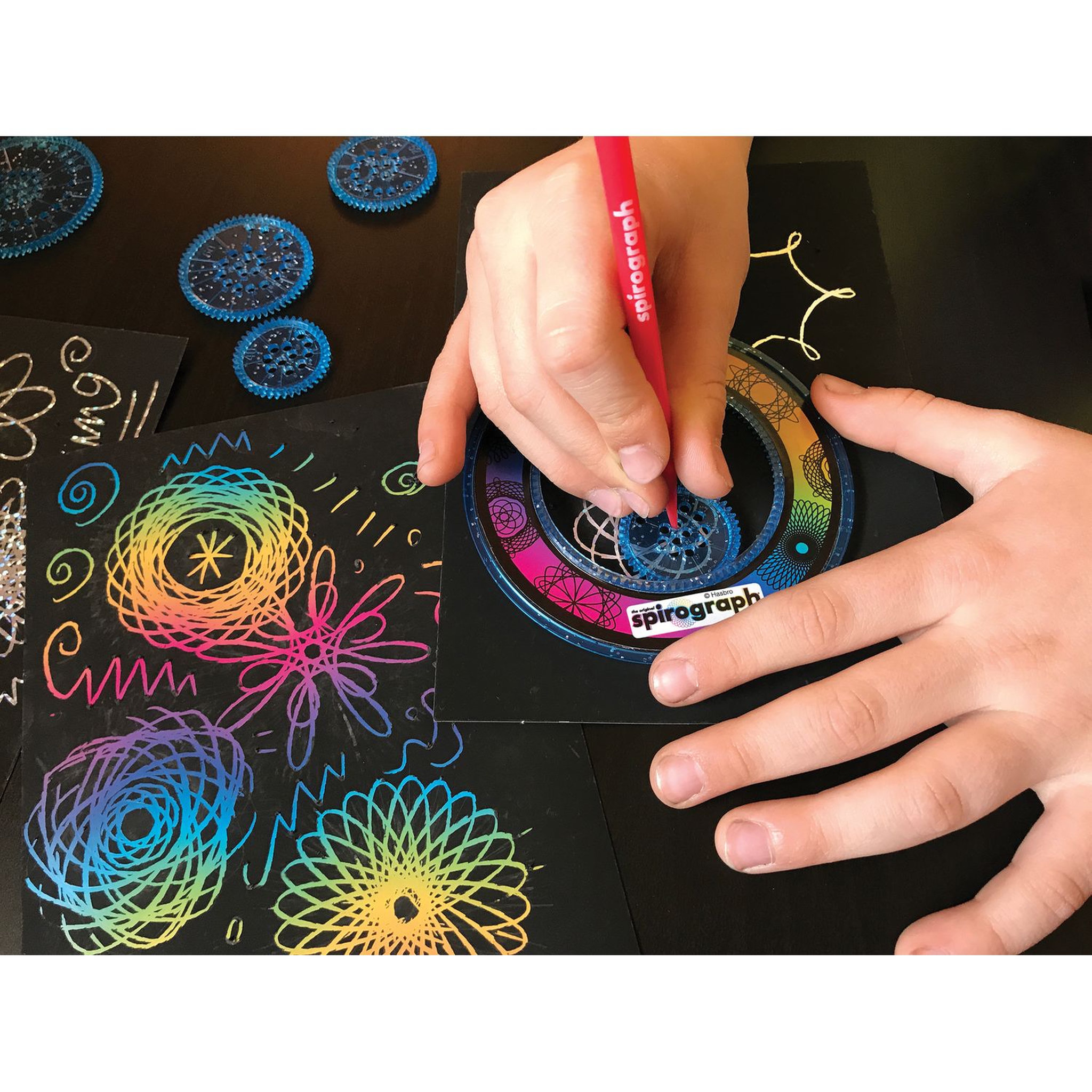 Voir la diapositive 3 : SPLASH TOYS Jeux manuels - Spirograph multicolore et pailleté 