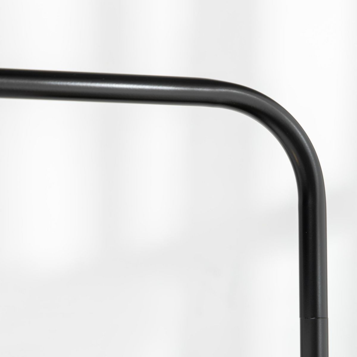 HOMCOM Lampadaire design néo-rétro max. 40 W 163H cm abat-jour circulaire aspect lin blanc piètement structure acier noir