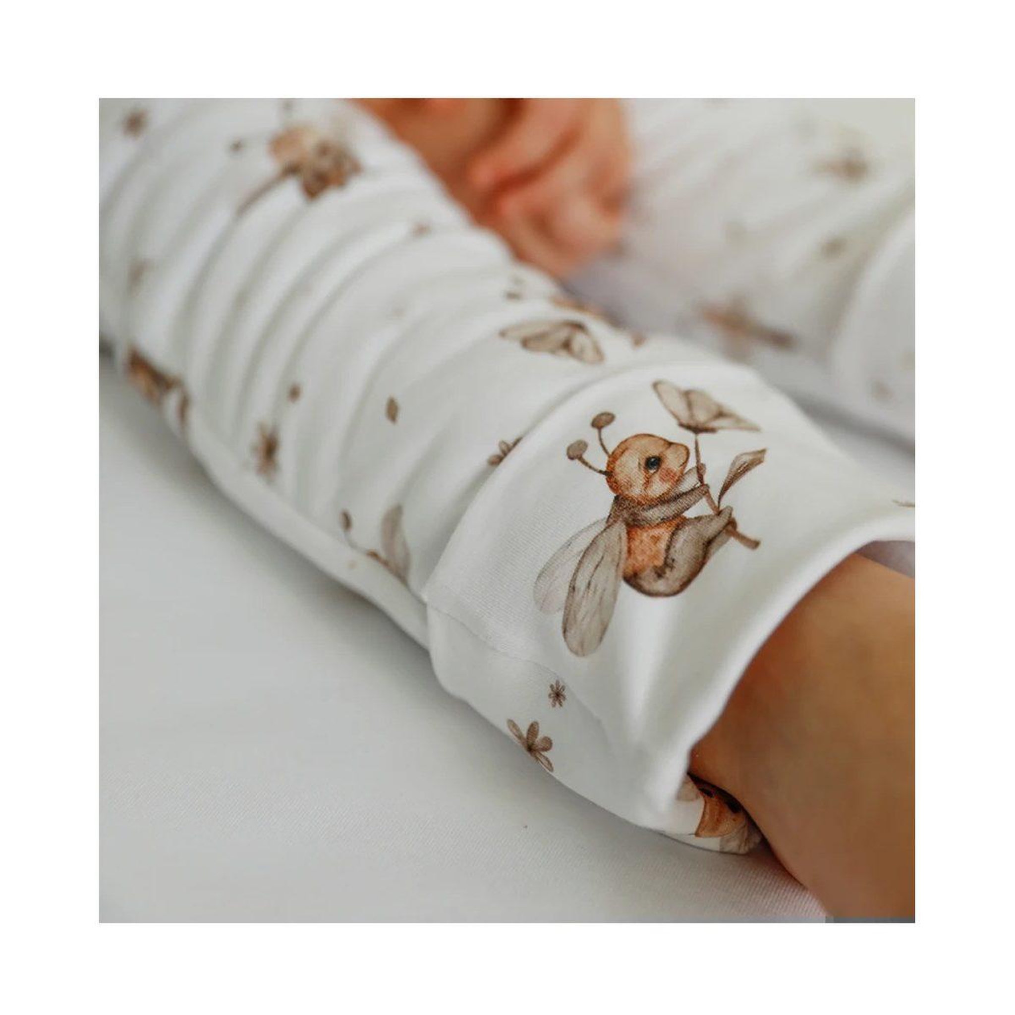 Voir la diapositive 5 : WALDIN Gigoteuse à jambes en coton 2,5 TOG - taille S (1-2 ans) - motif abeilles, blanc