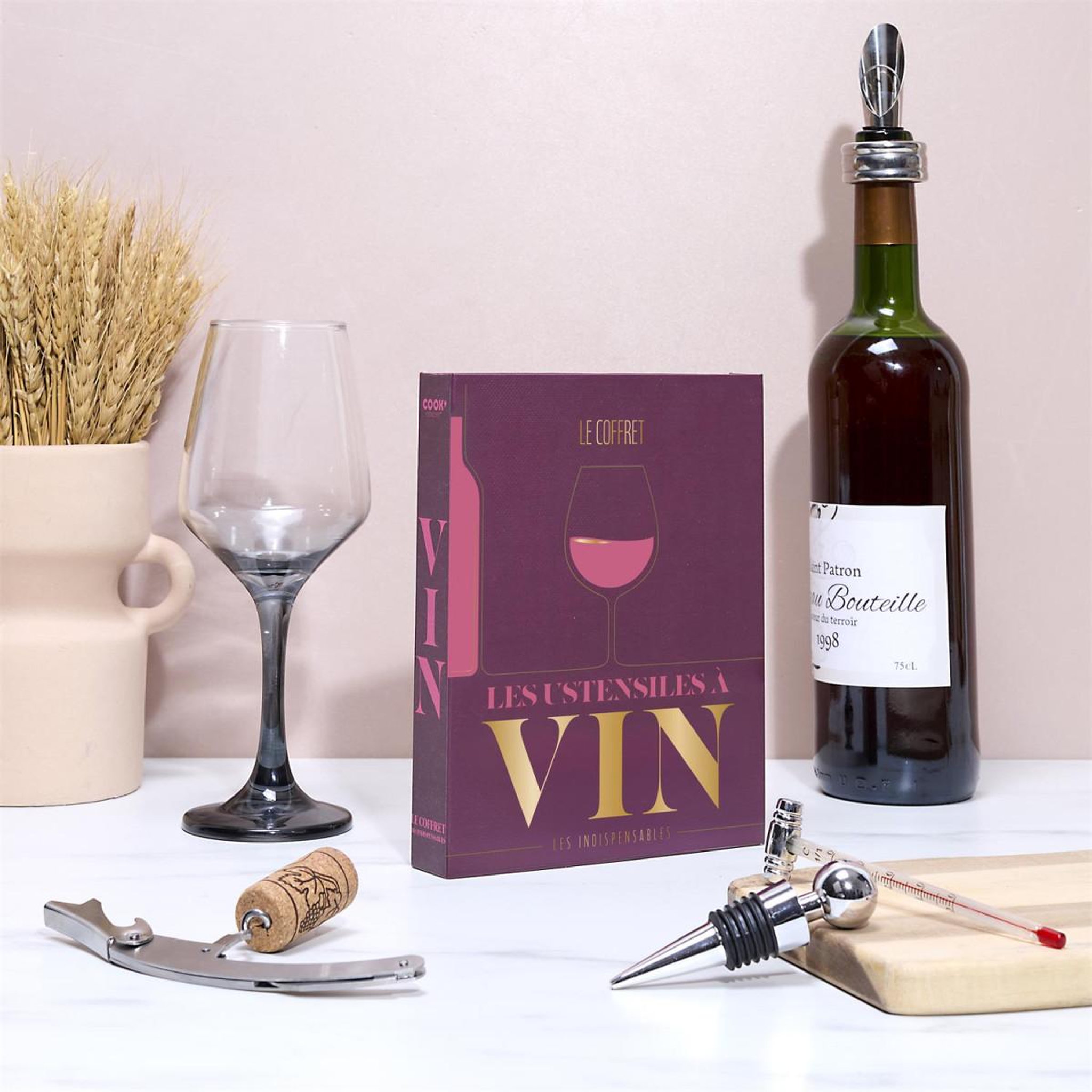 Voir la diapositive 3 : COOK CONCEPT Coffret vin 5 pièces  livre  18cm violet