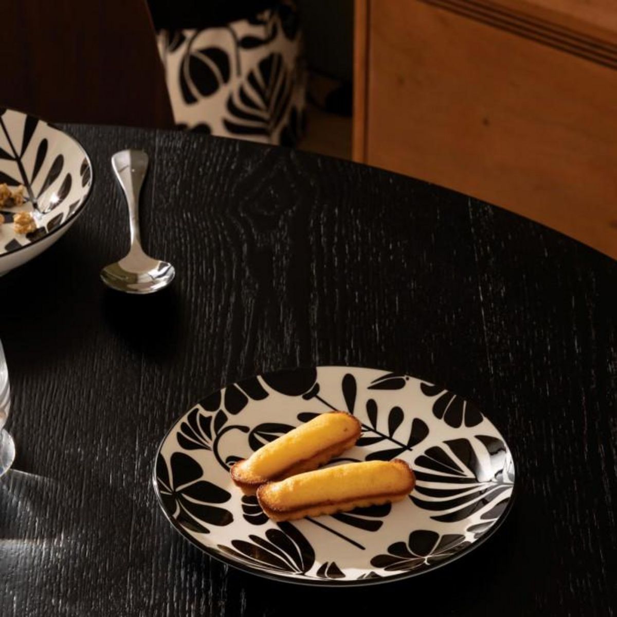 SECRET DE GOURMET Lot de 6 Assiettes Plates  Twisted Lime  26cm Noir & Blanc