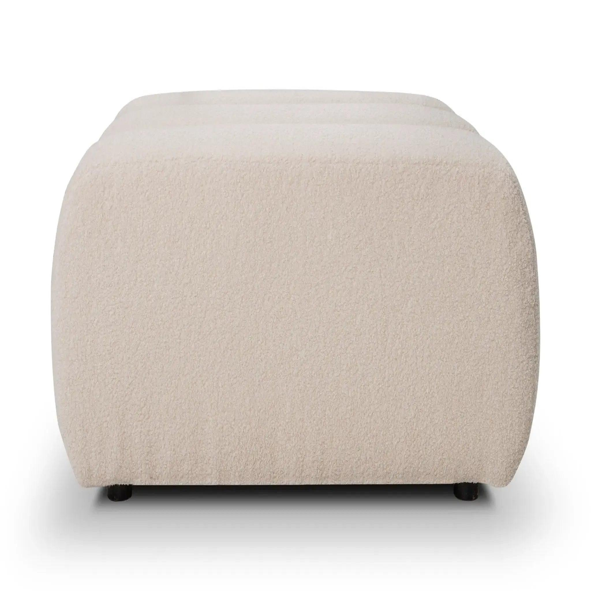 Voir la diapositive 4 : CASANOVA PARIS Celeste - pouf tissu bouclette