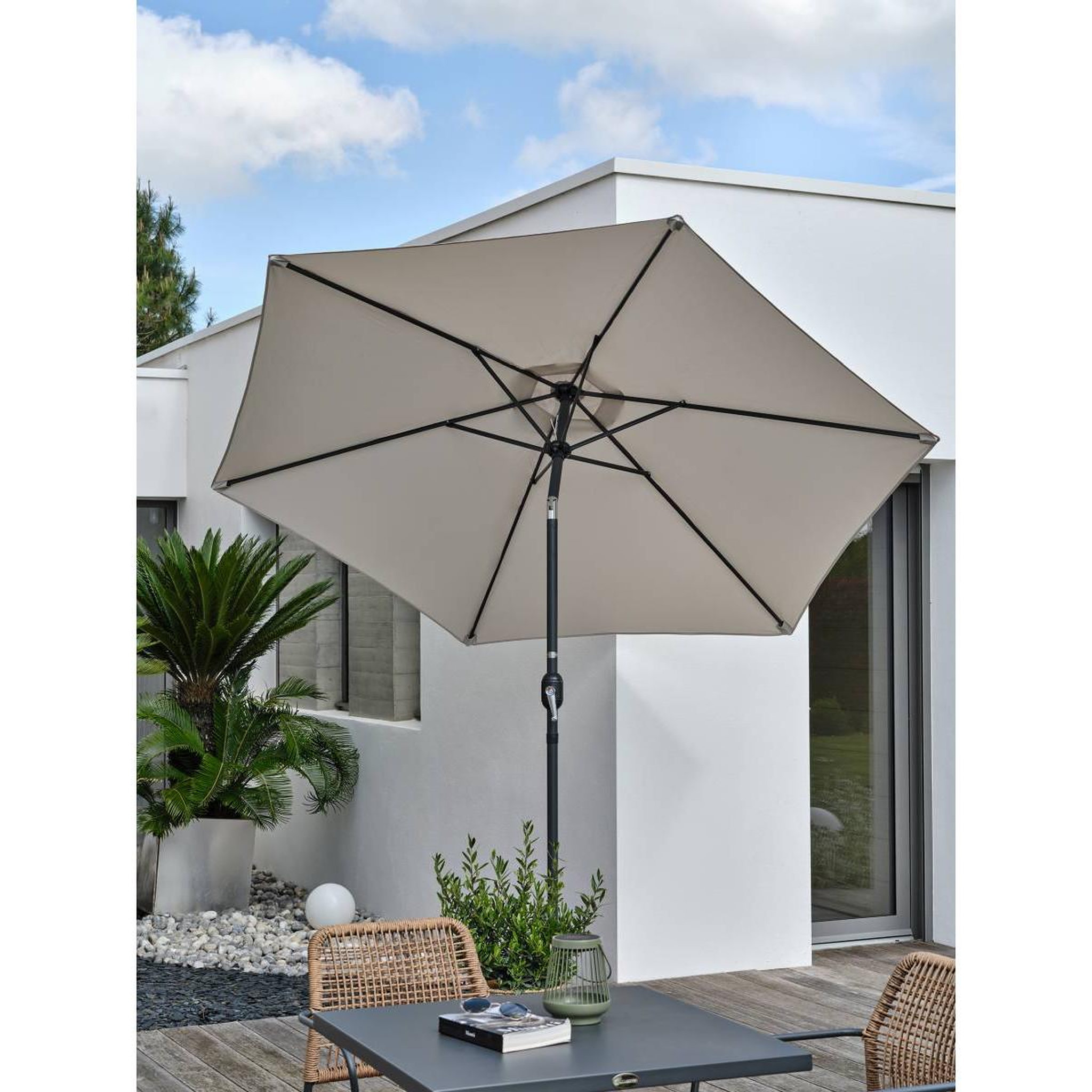 Voir la diapositive 5 : DCB GARDEN Parasol Inclinable à Manivelle  Marbella  270cm Anthracite