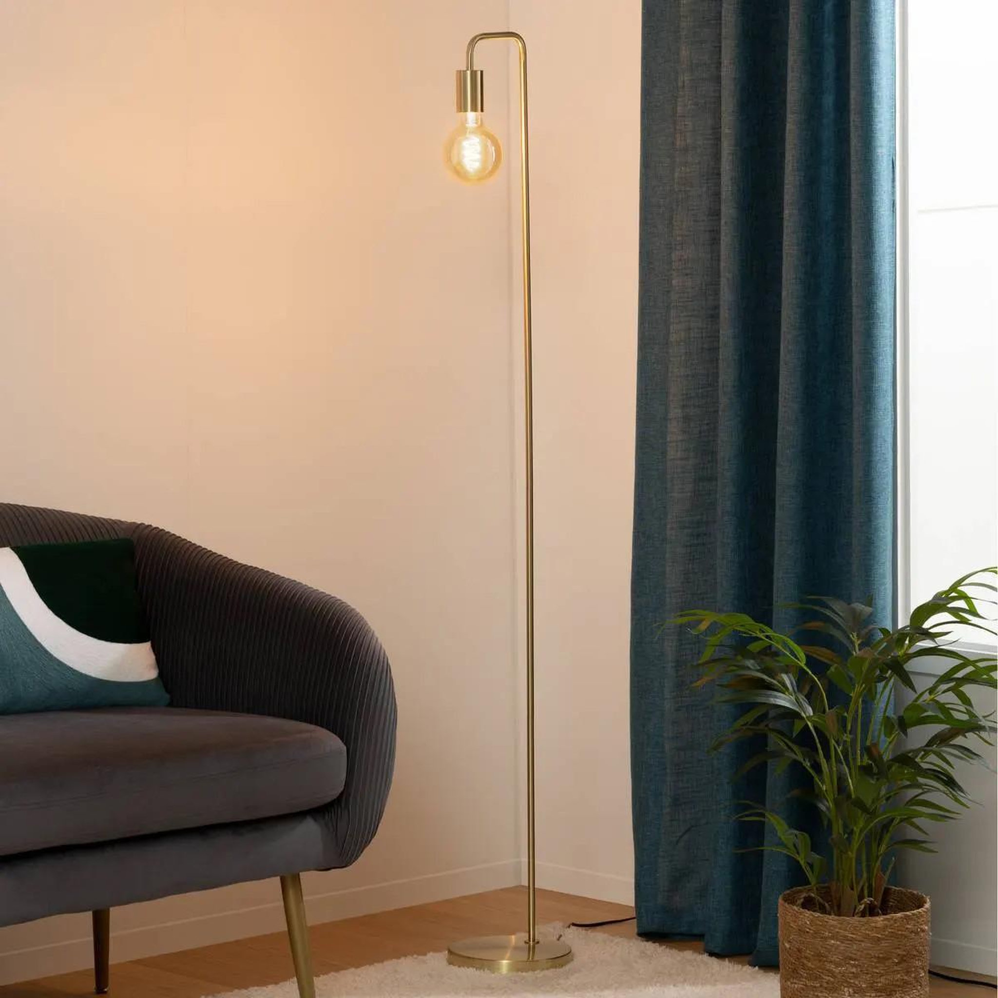 Voir la diapositive 4 : ATMOSPHERA Lampadaire en métal  tige  150cm doré