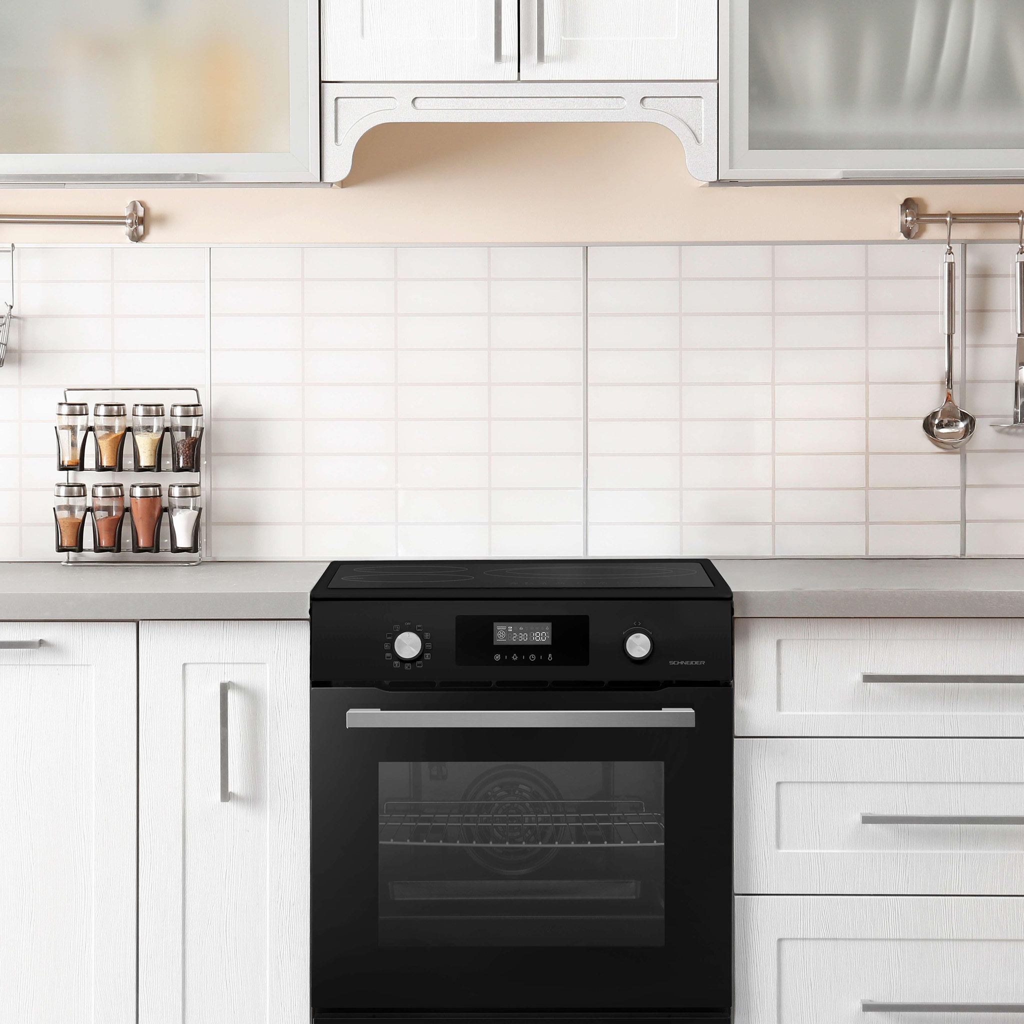 Voir la diapositive 2 : SCHNEIDER Cuisinière induction 60 cm 70 l black mat - scci70pmfp-b