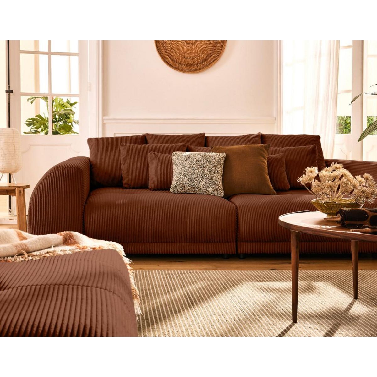 LISA DESIGN Amadora - canapé droit 4 places en velours côtelé