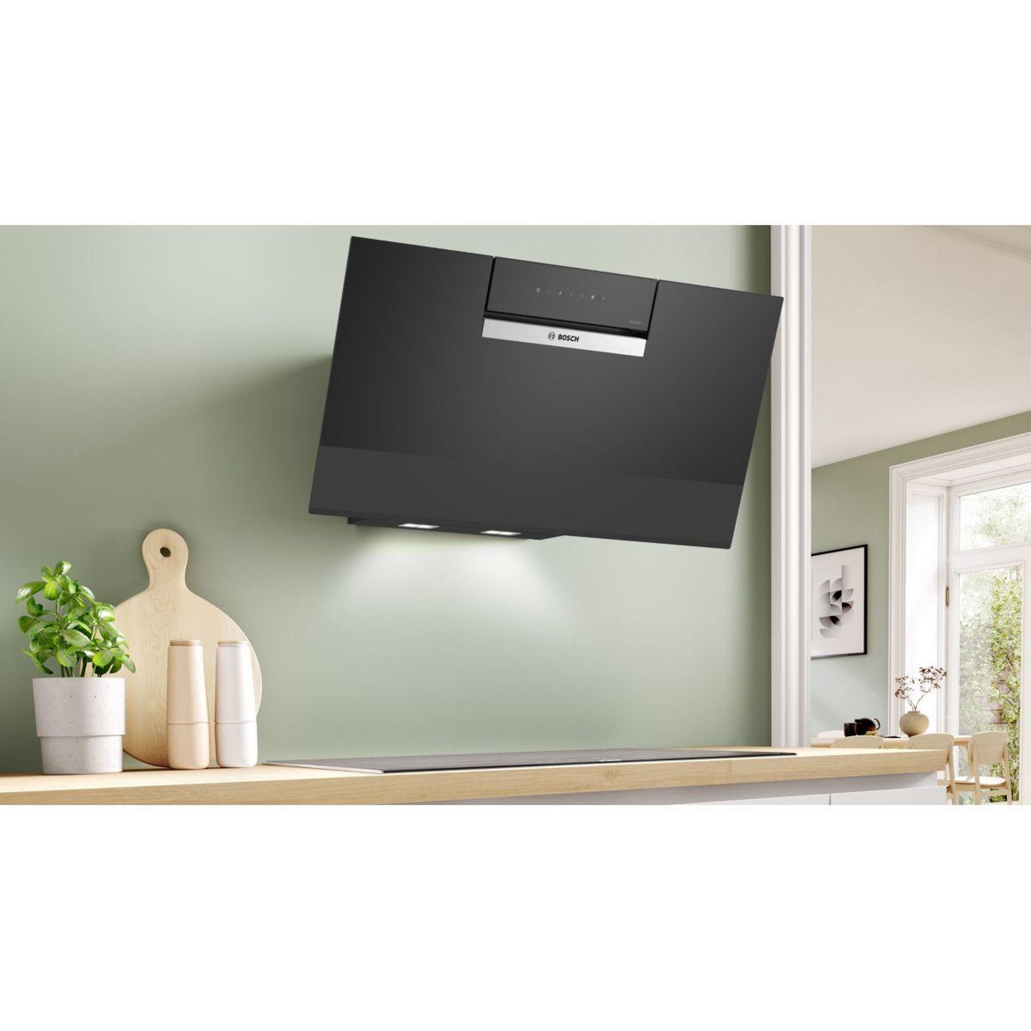 Voir la diapositive 2 : BOSCH Hotte décorative murale inclinée DWJ87FN6SF