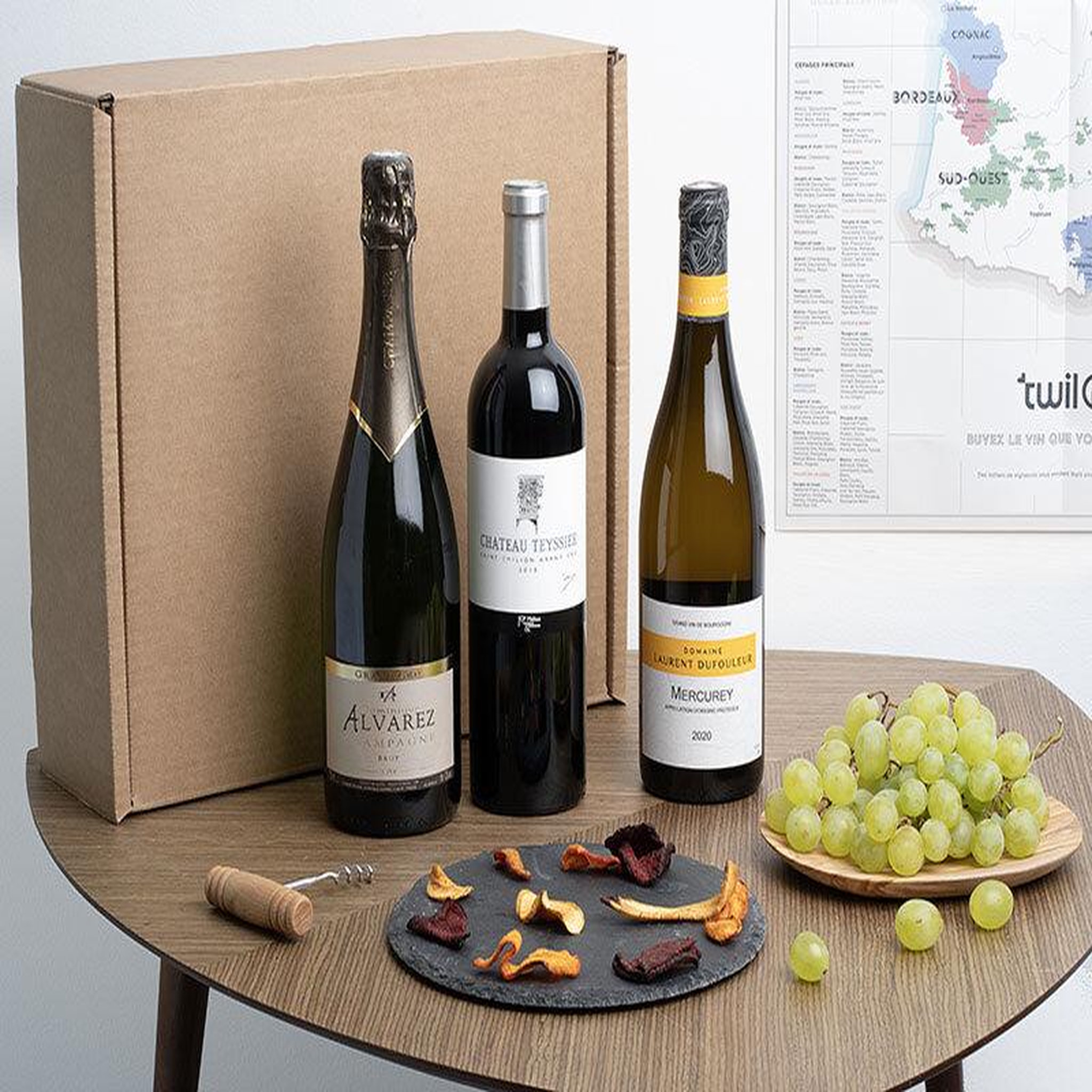 Voir la diapositive 2 : Smartbox Coffret de 3 bouteilles : vin rouge, vin blanc et champagne livrés à domicile - coffret cadeau gastronomie