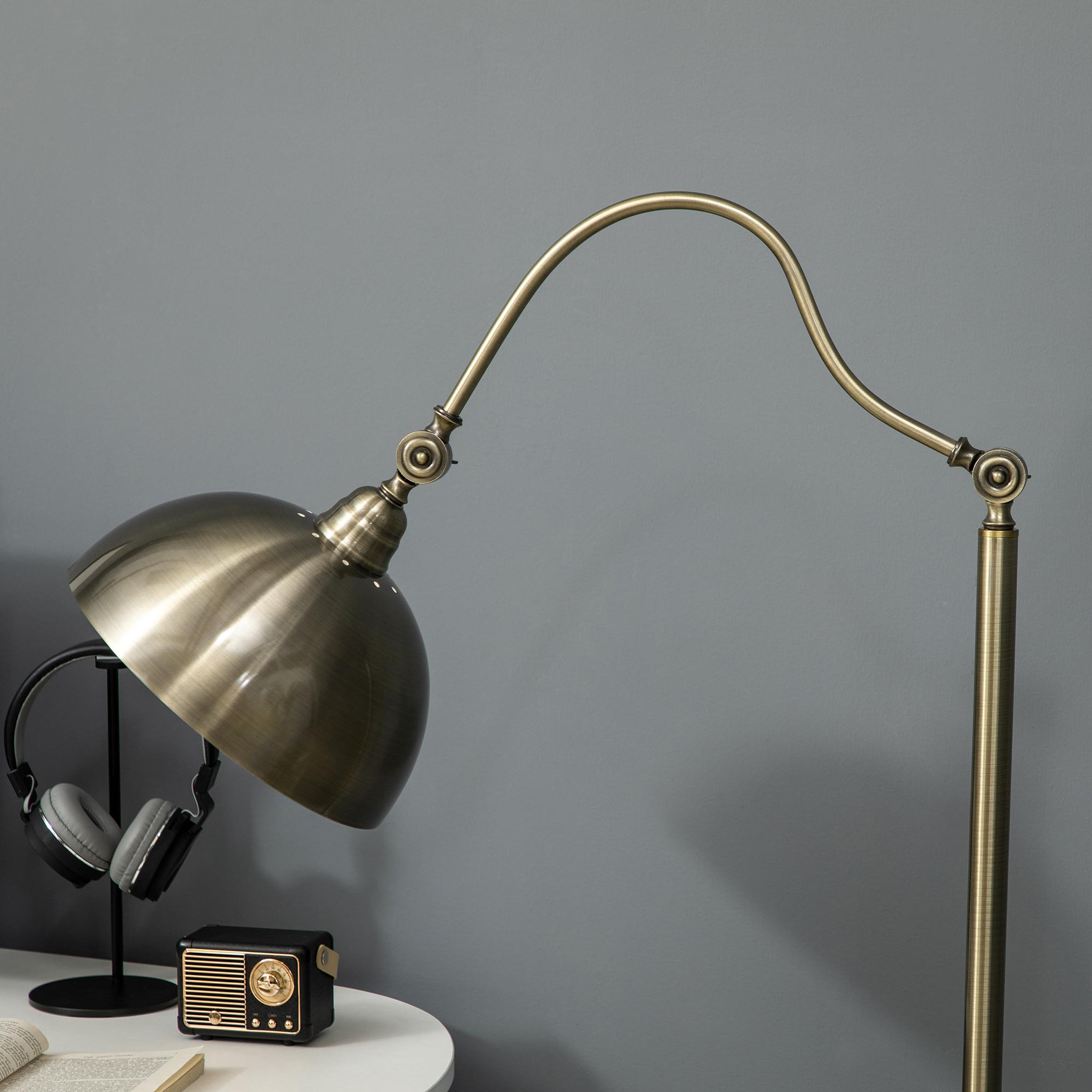 Voir la diapositive 4 : HOMCOM Lampadaire style néo-rétro effet laiton - abat-jour réglable - H.152 cm