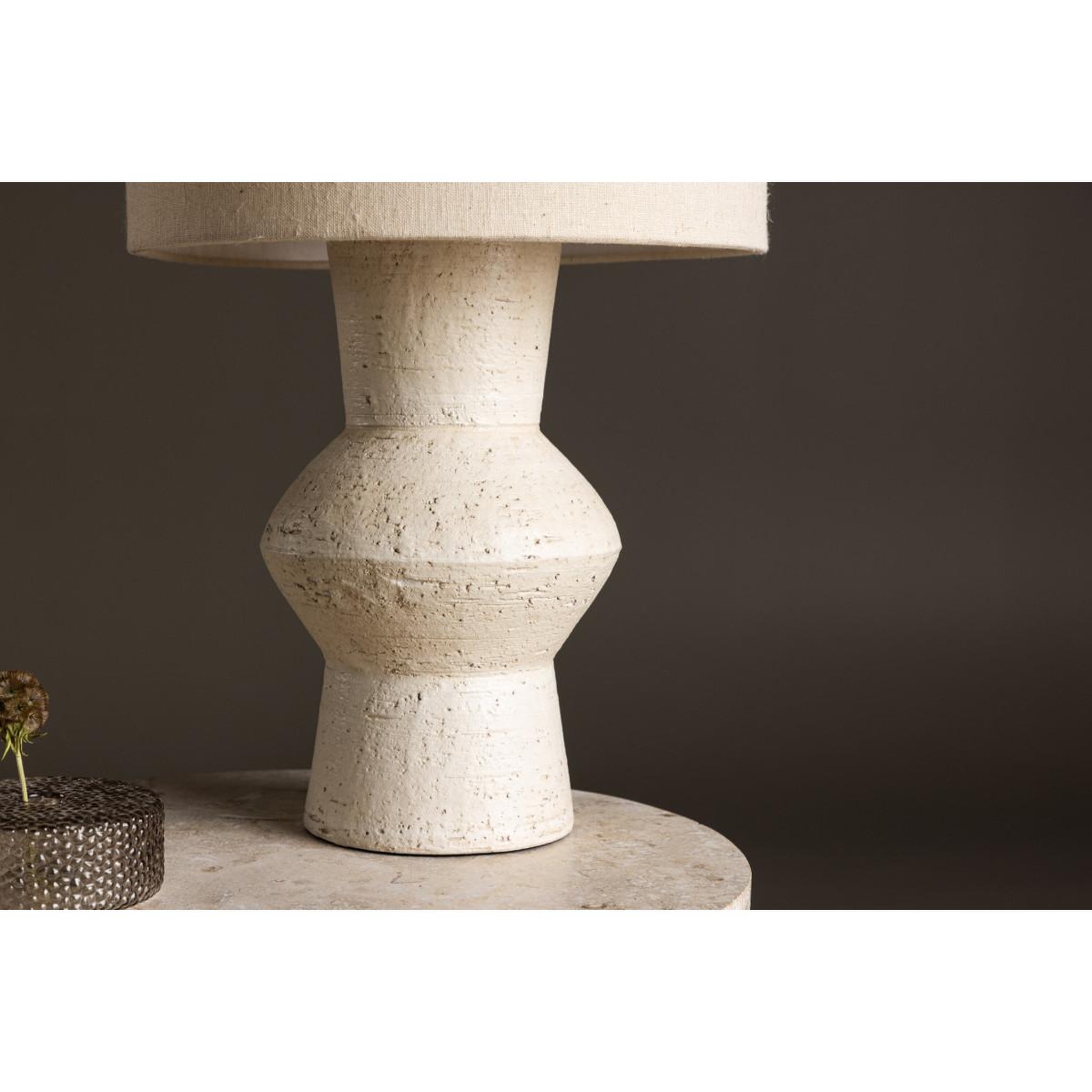 Voir la diapositive 3 : Paris Prix Lampe à poser en terre cuite  valon  52cm ivoire