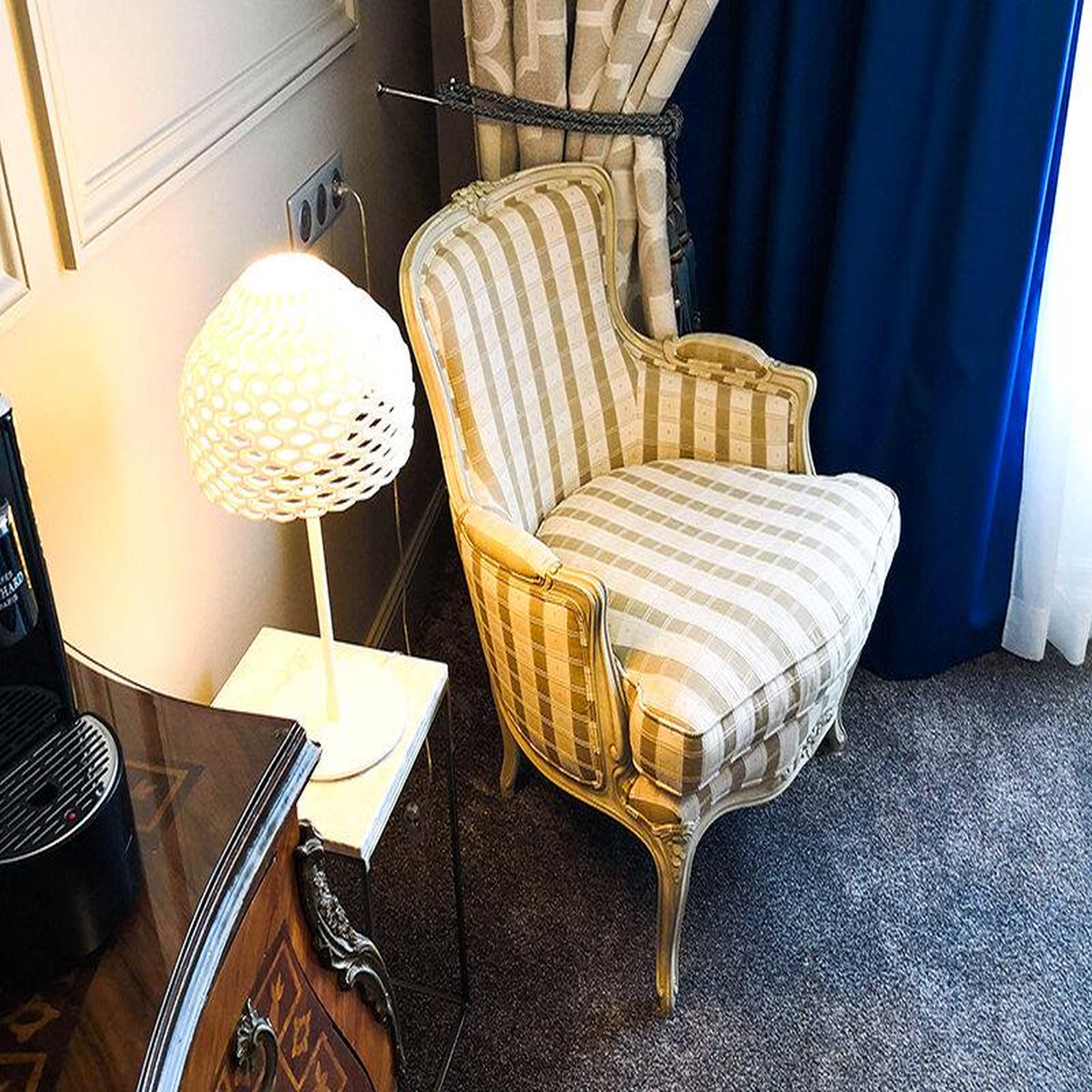 Voir la diapositive 2 : Smartbox Séjour en duo au cœur de lille dans un hôtel 4* - coffret cadeau séjour