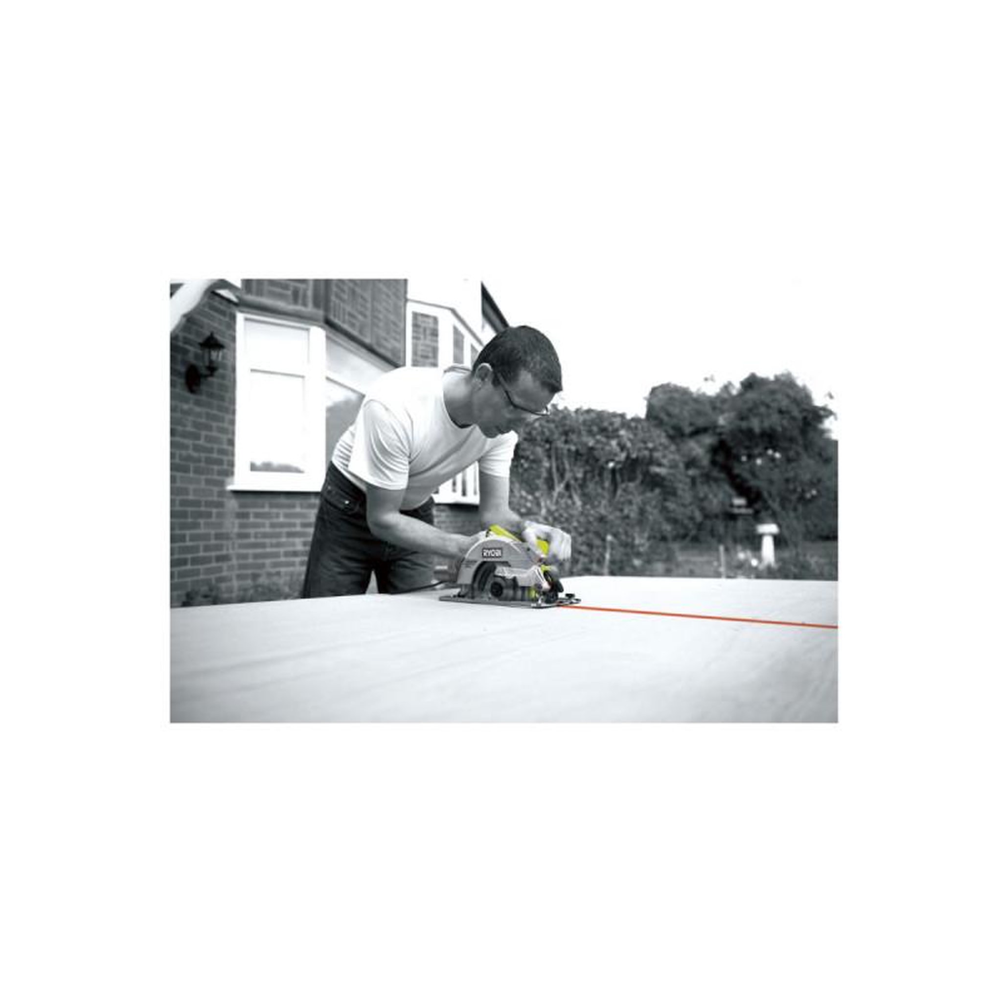 Voir la diapositive 3 : Ryobi Scie circulaire RYOBI 1600W 66mm RCS1600-K