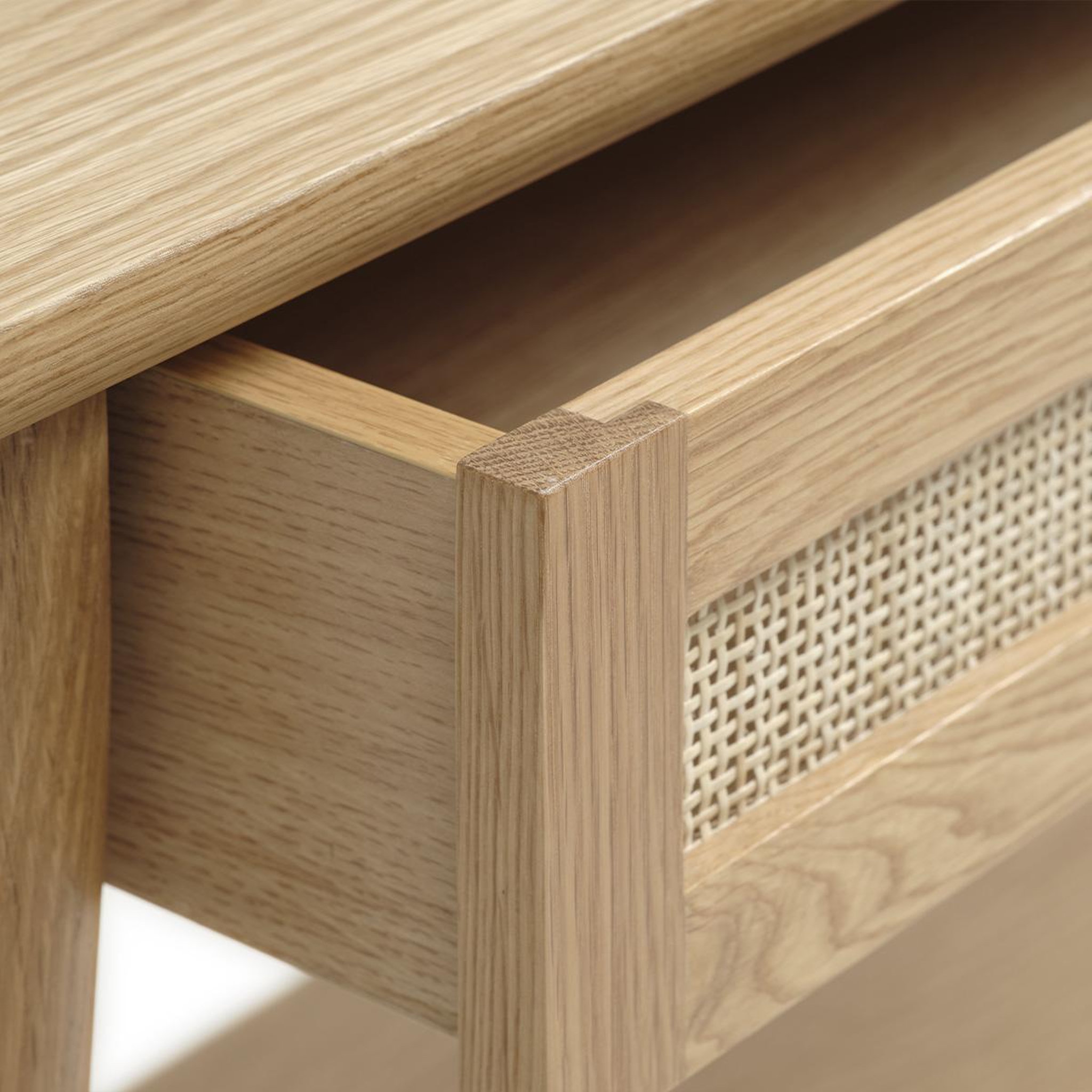 Voir la diapositive 4 : MAISON AUBERTIN Console 2 plateaux 1 tiroir - Bois et rotin - CAPRI - Naturel