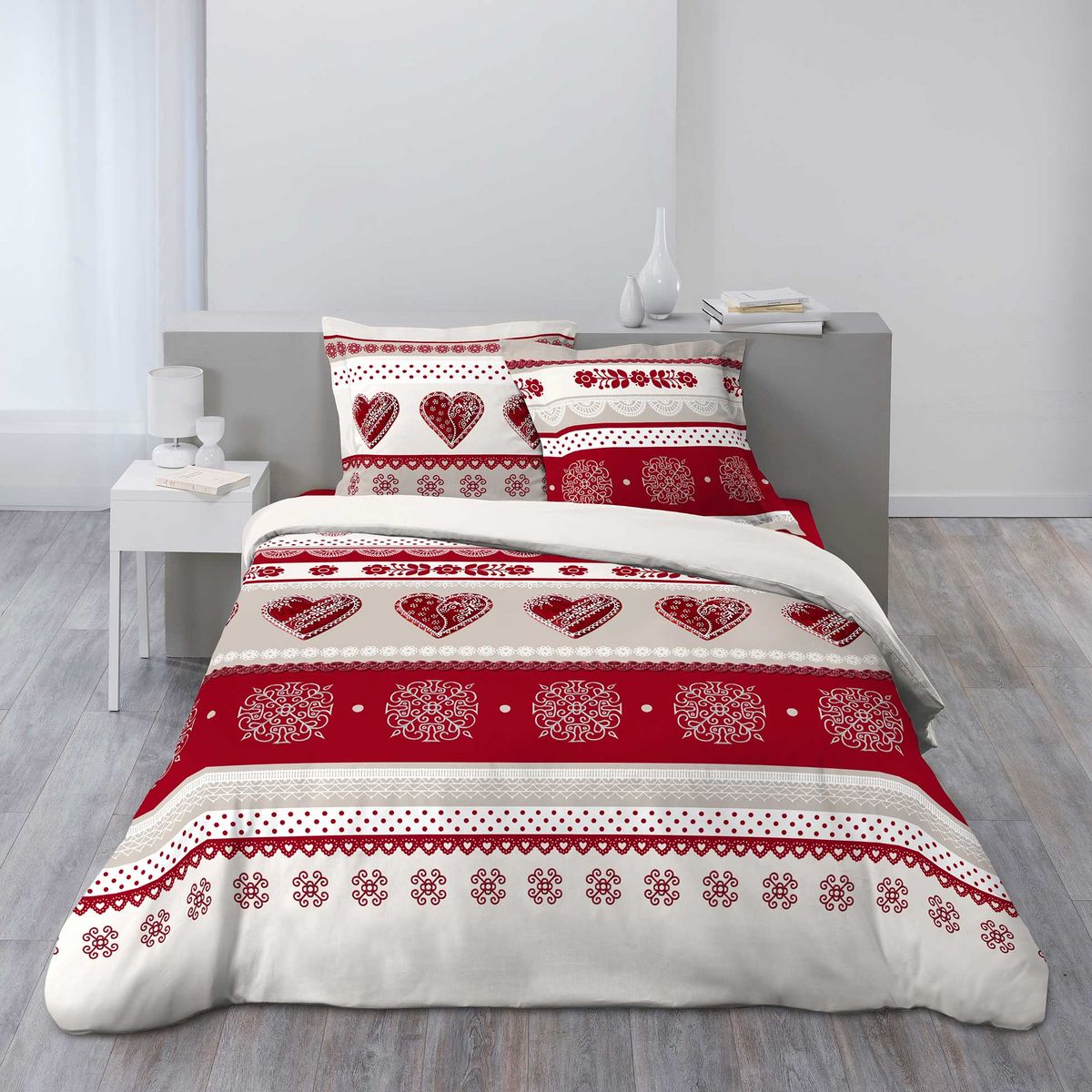 Parure housse de couette en coton 57 fils thème chalet impression c&oelig;urs points de croix