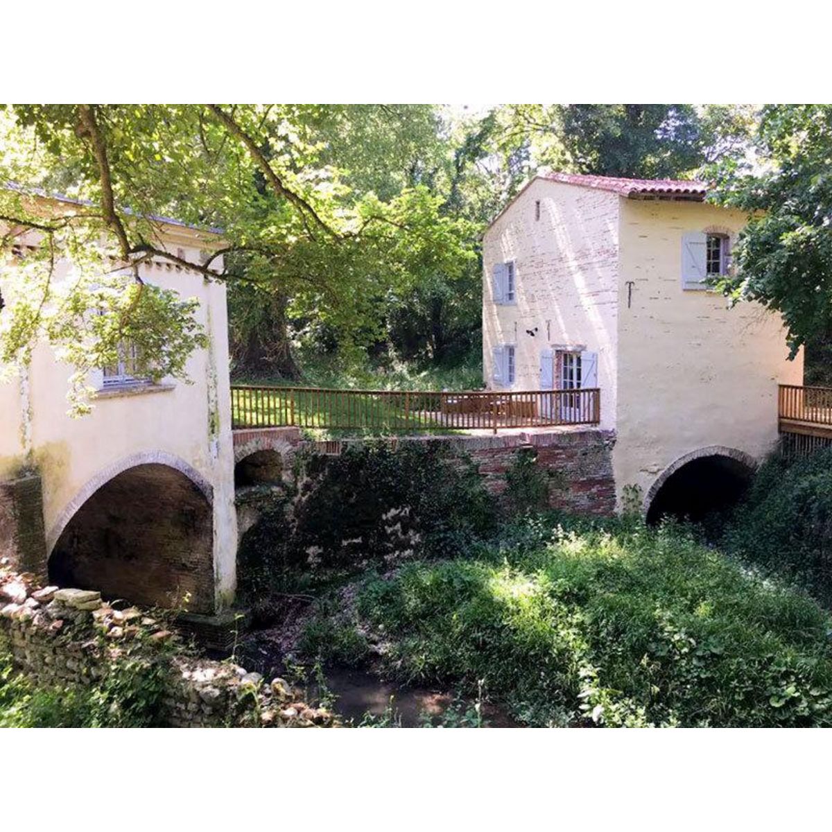 Smartbox 3 jours dans une mouline près de Toulouse avec visite de jardin - Coffret Cadeau Séjour