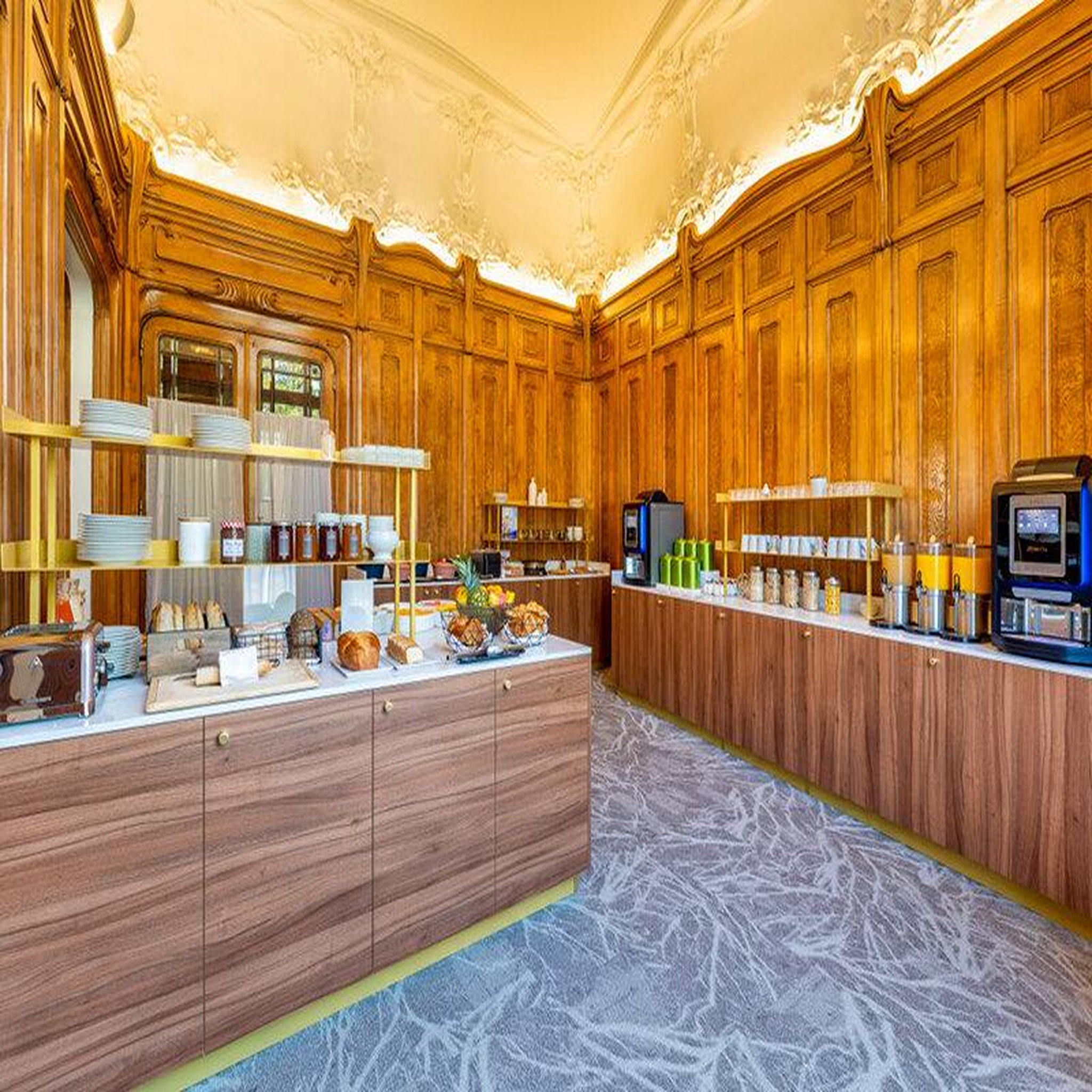 Voir la diapositive 4 : Smartbox Séjour luxueux en duo dans un hôtel mercure 4* à lyon - coffret cadeau séjour
