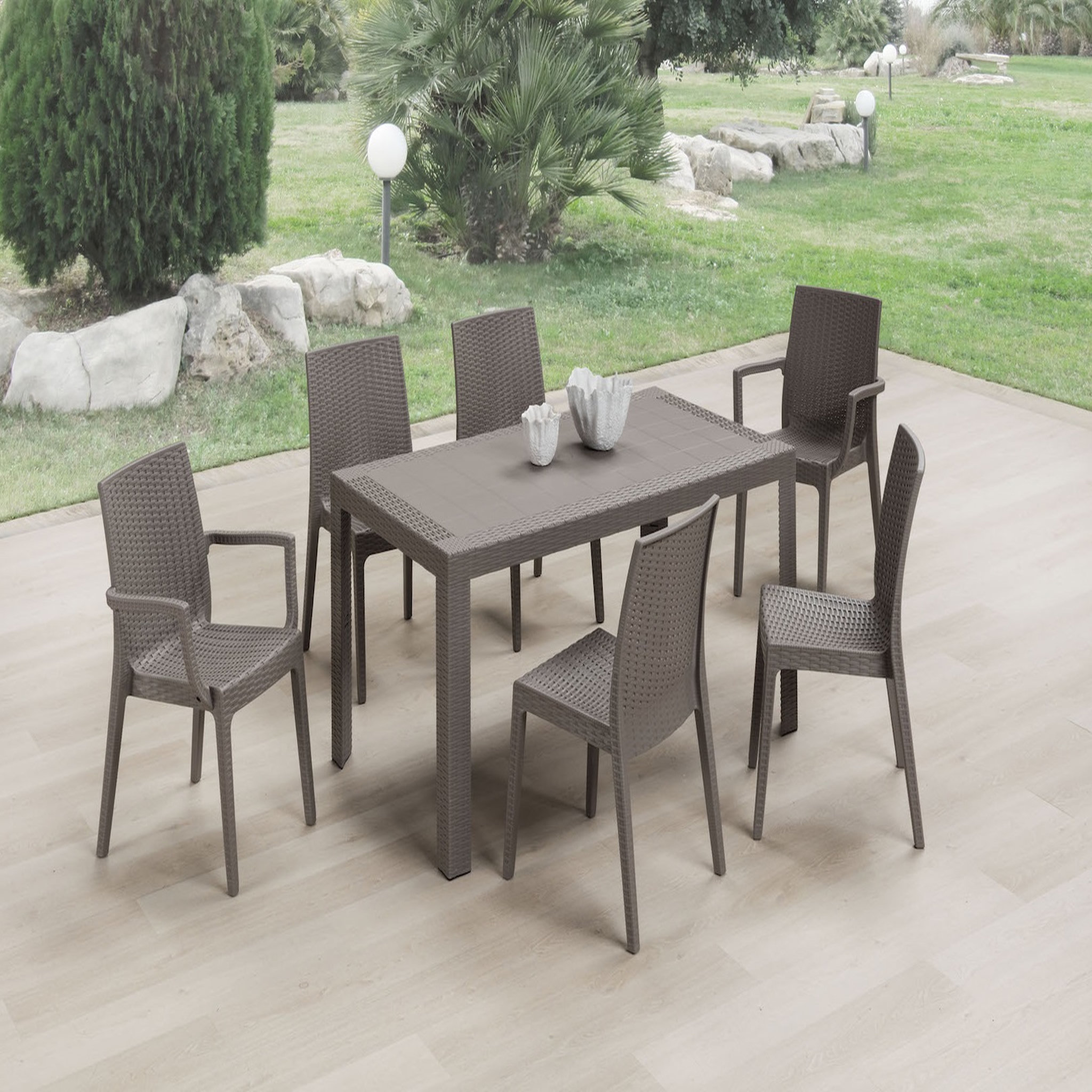 Voir la diapositive 2 : ARETA Table de jardin - 4/6 places - Résine - Taupe - URANO