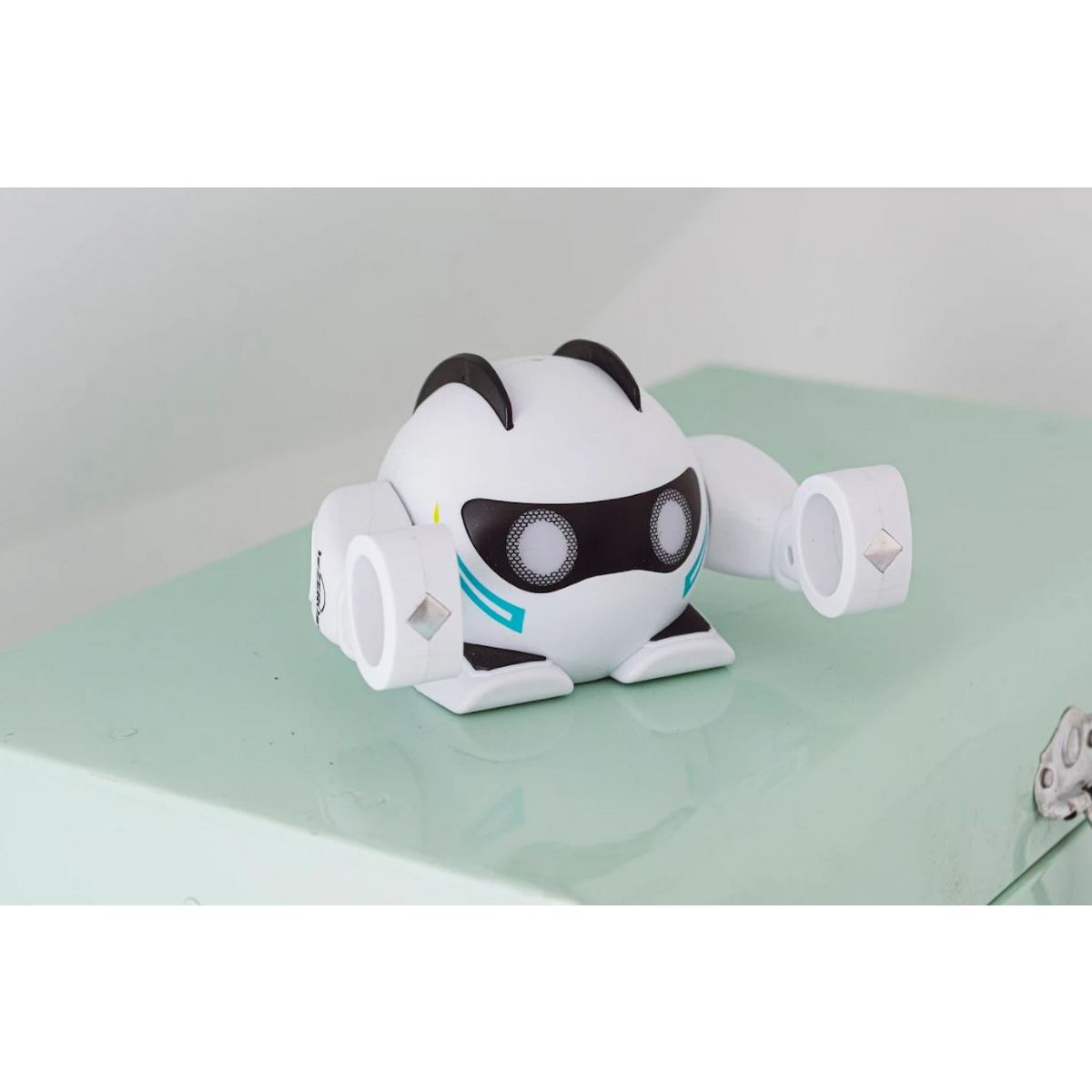 One Two Fun Funbot robot avec sons et lumière