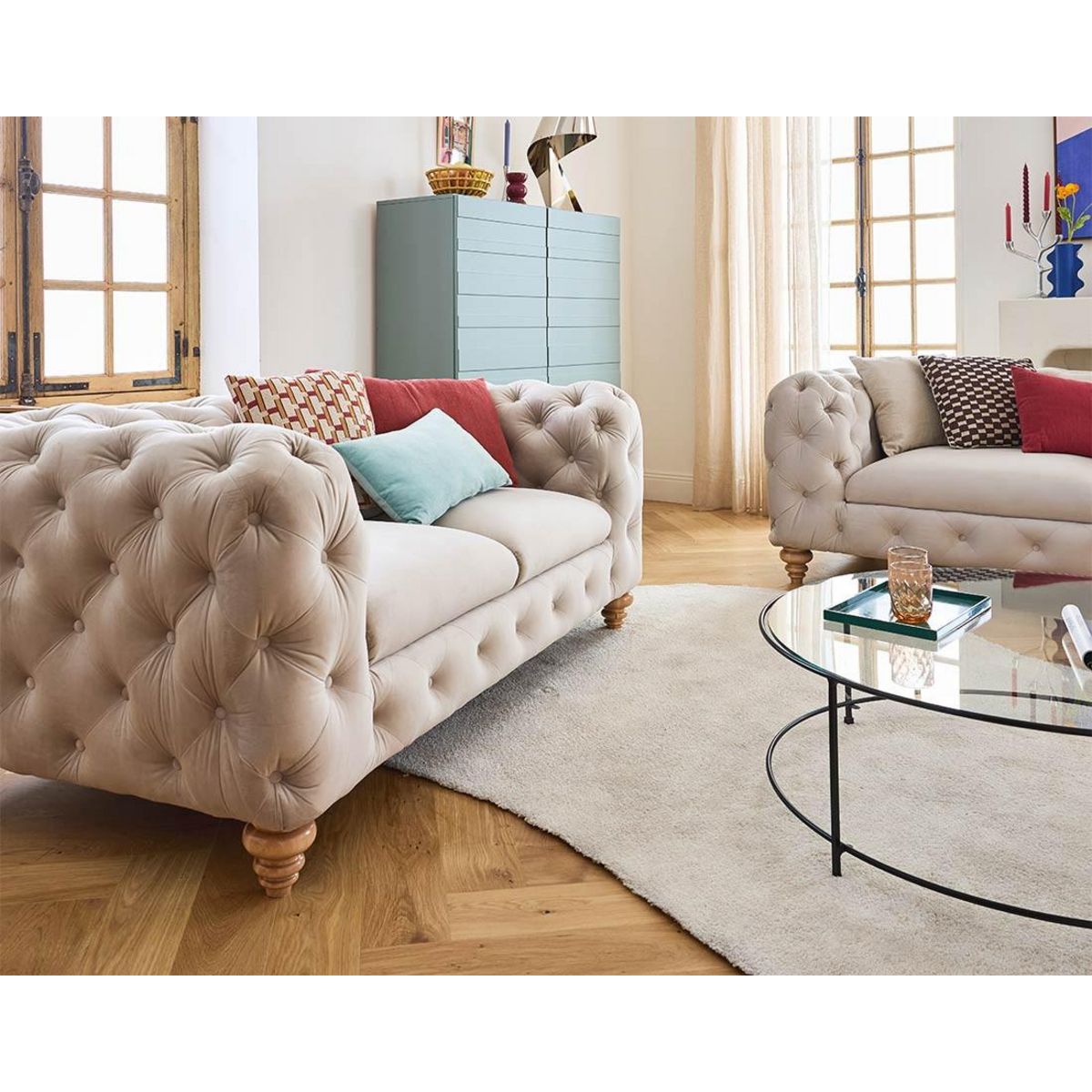 LISA DESIGN Walter - canapé 2 places chesterfield en velours - pieds bois