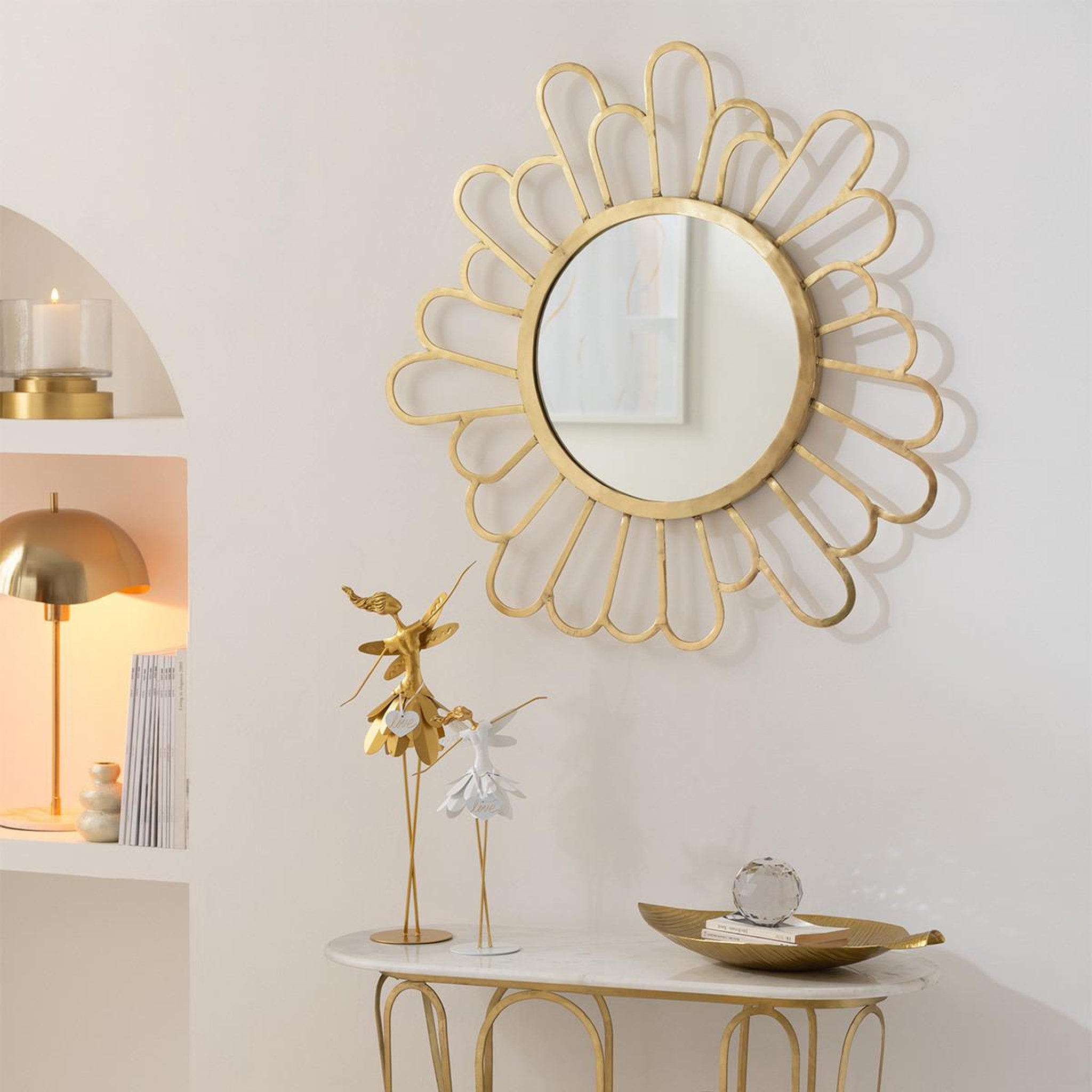Voir la diapositive 4 : J-LINE Miroir mural fleur en métal  moza  90cm or