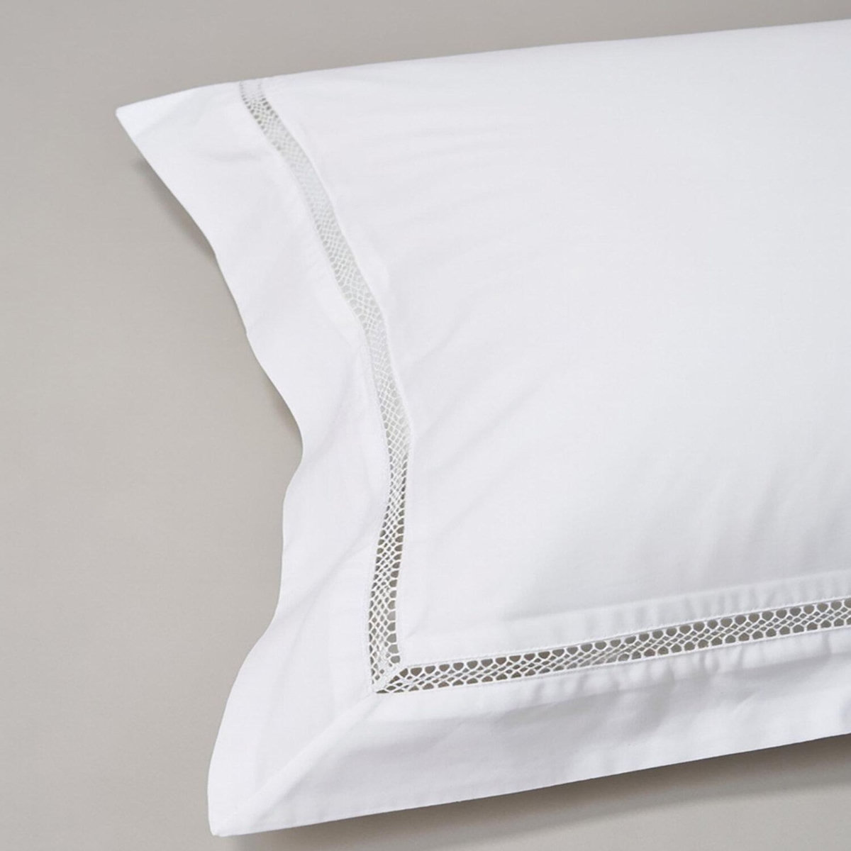 Home collection Parure housse de couette en coton 120 fils brodé