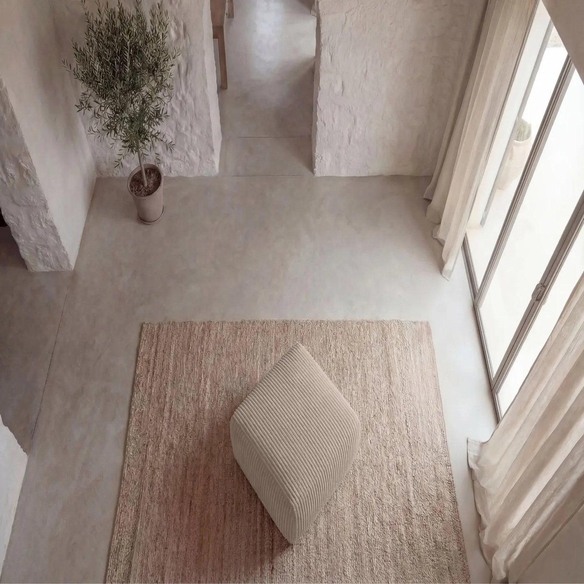 Voir la diapositive 5 : CASANOVA PARIS Elio - pouf velours côtelé