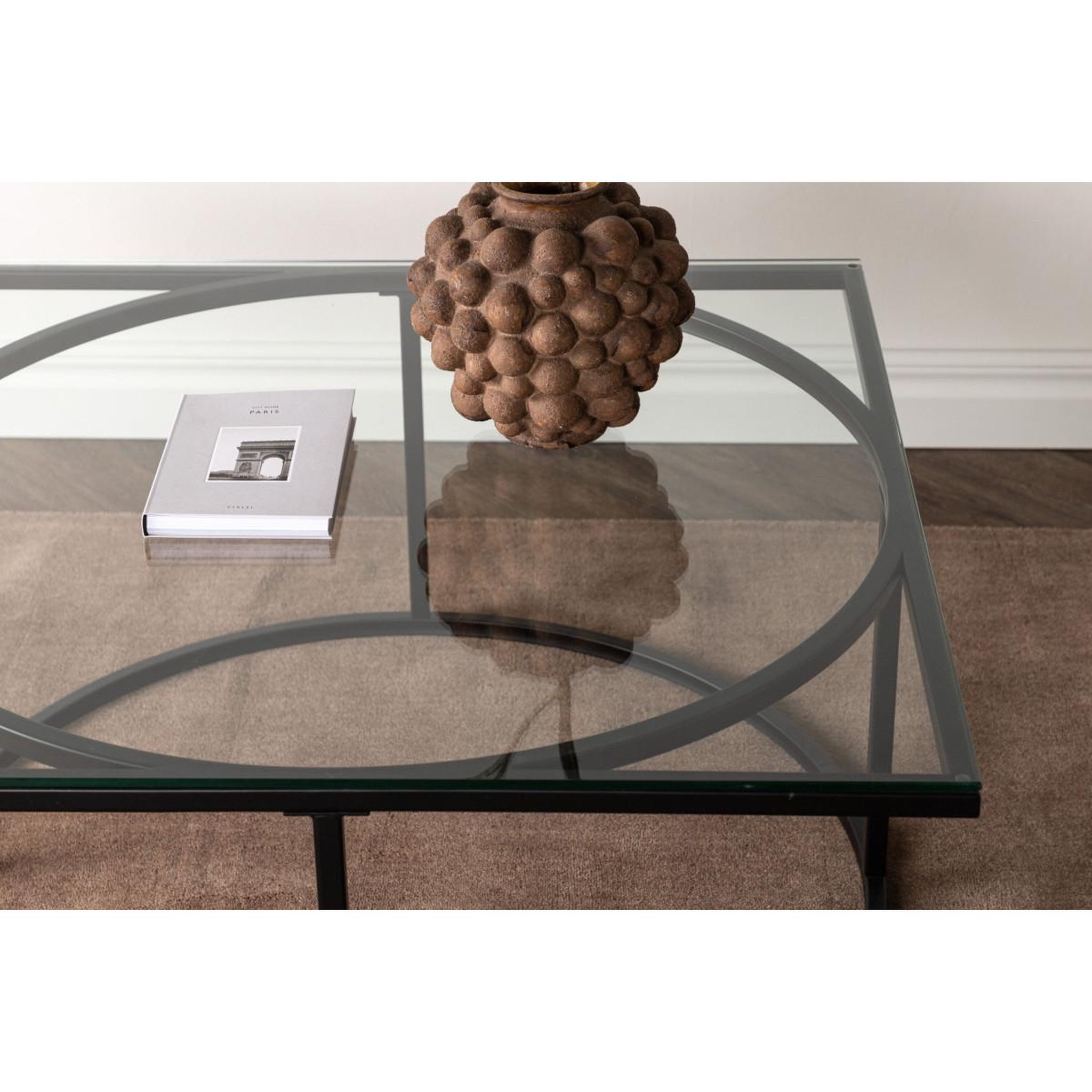 Voir la diapositive 6 : Paris Prix Table basse design en verre  skanor  90cm noir