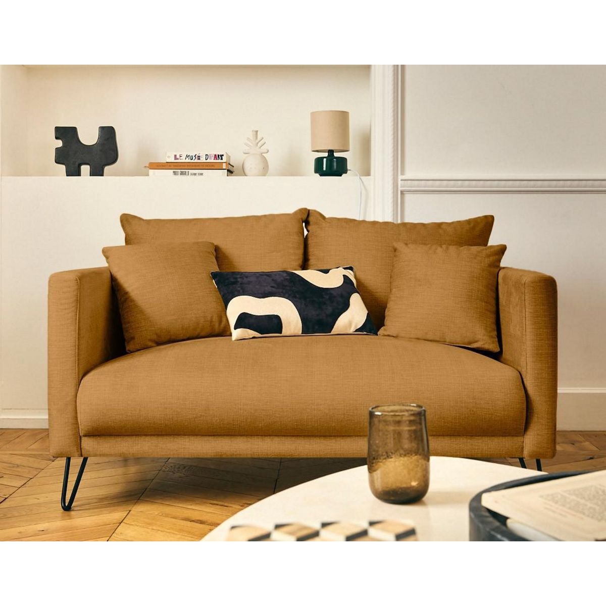LISA DESIGN Ostrava - canapé droit 2 places en velours pieds en épingle