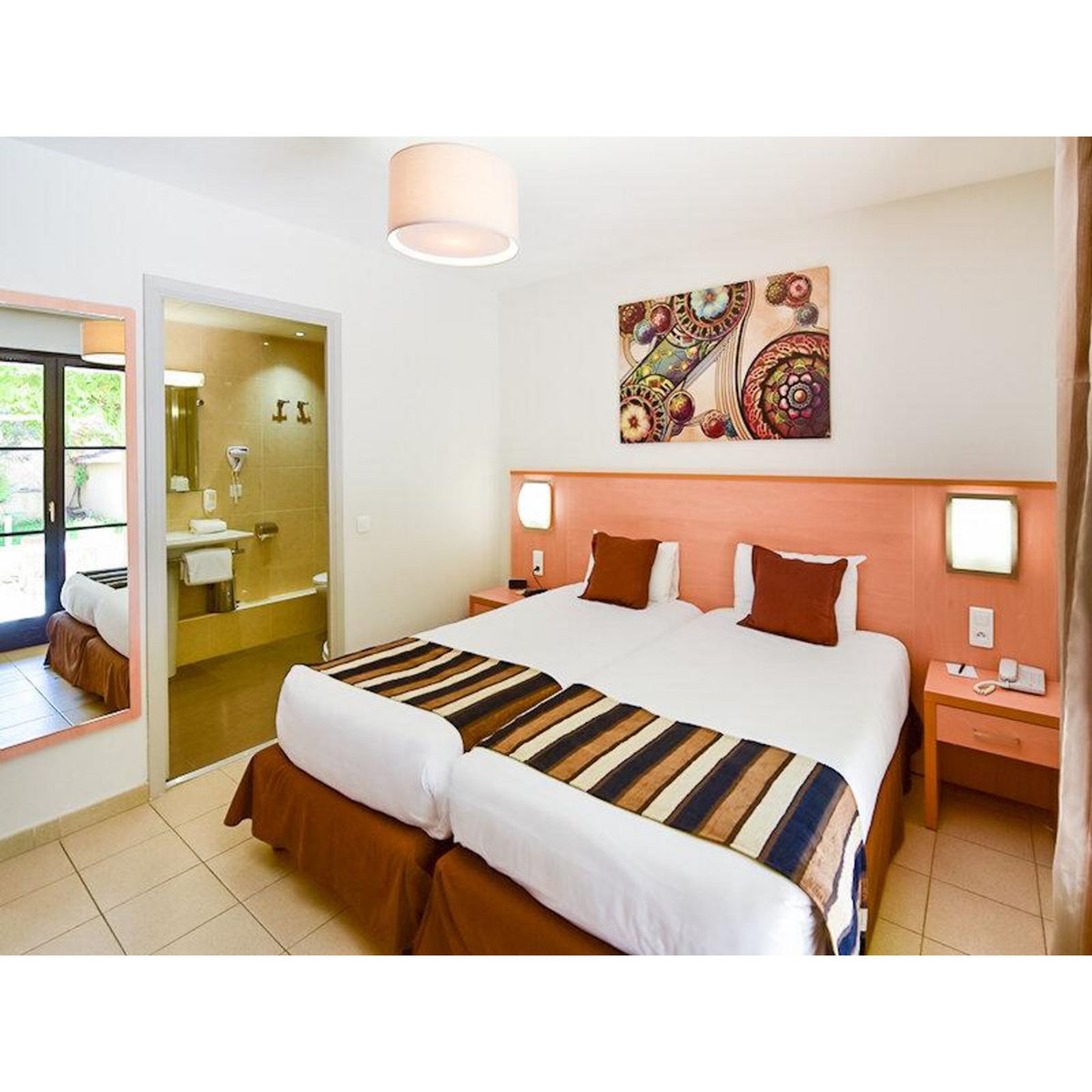 Smartbox Escale en Corse : 3 jours en hôtel 4* avec champagne - Coffret Cadeau Séjour