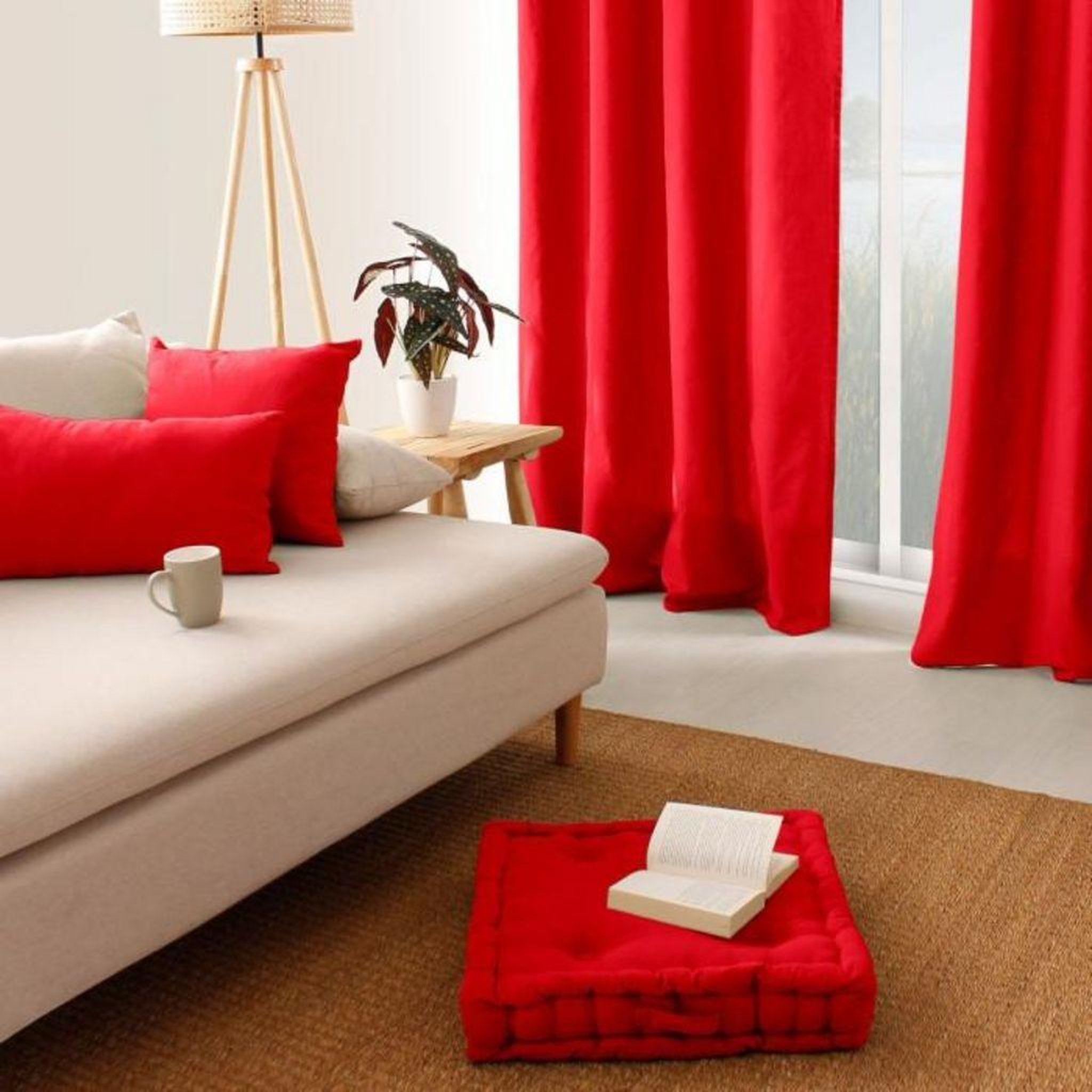 Voir la diapositive 3 : Eden Coussin de sol uni en coton panama
